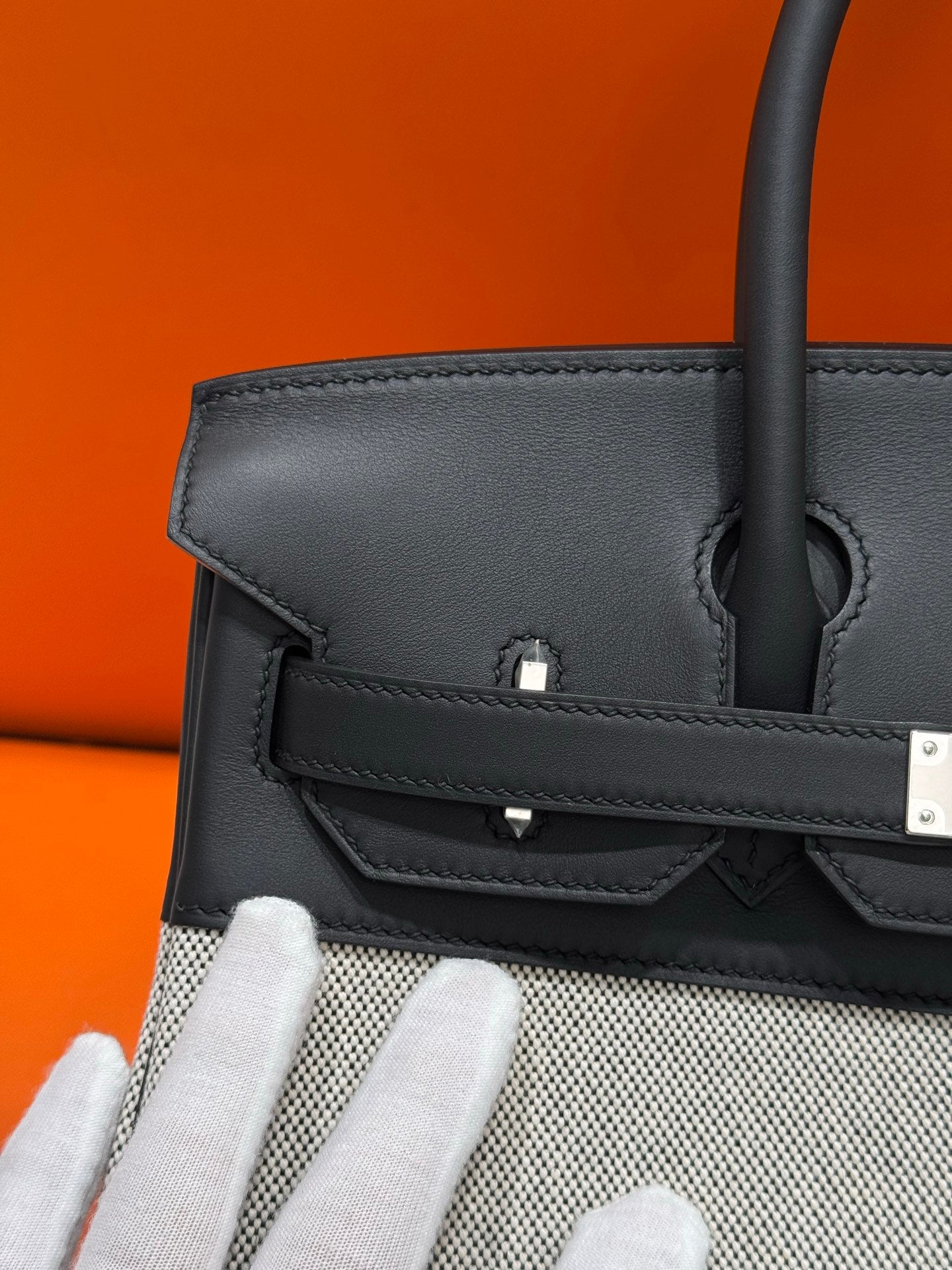 hand bag