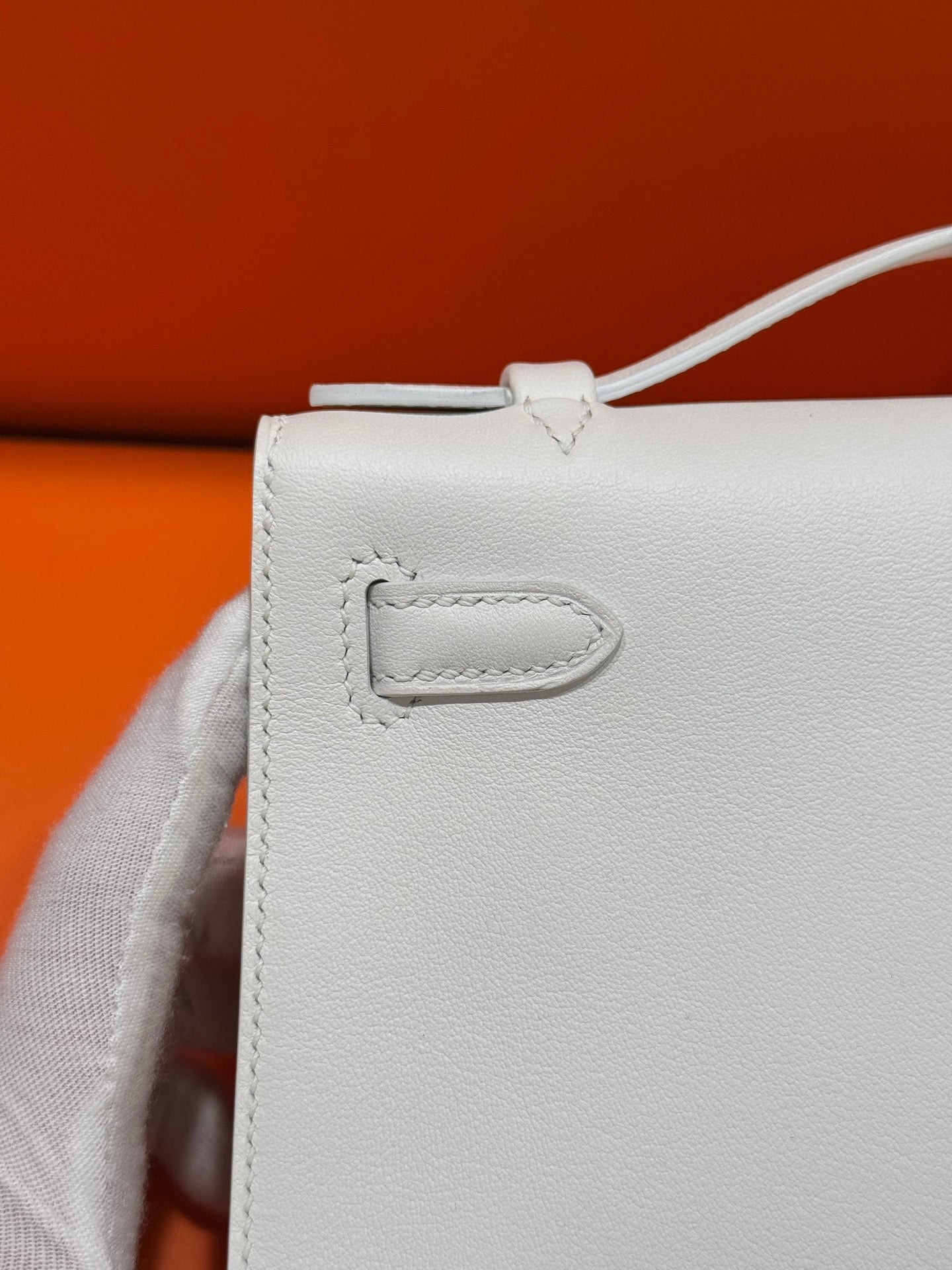hand bag