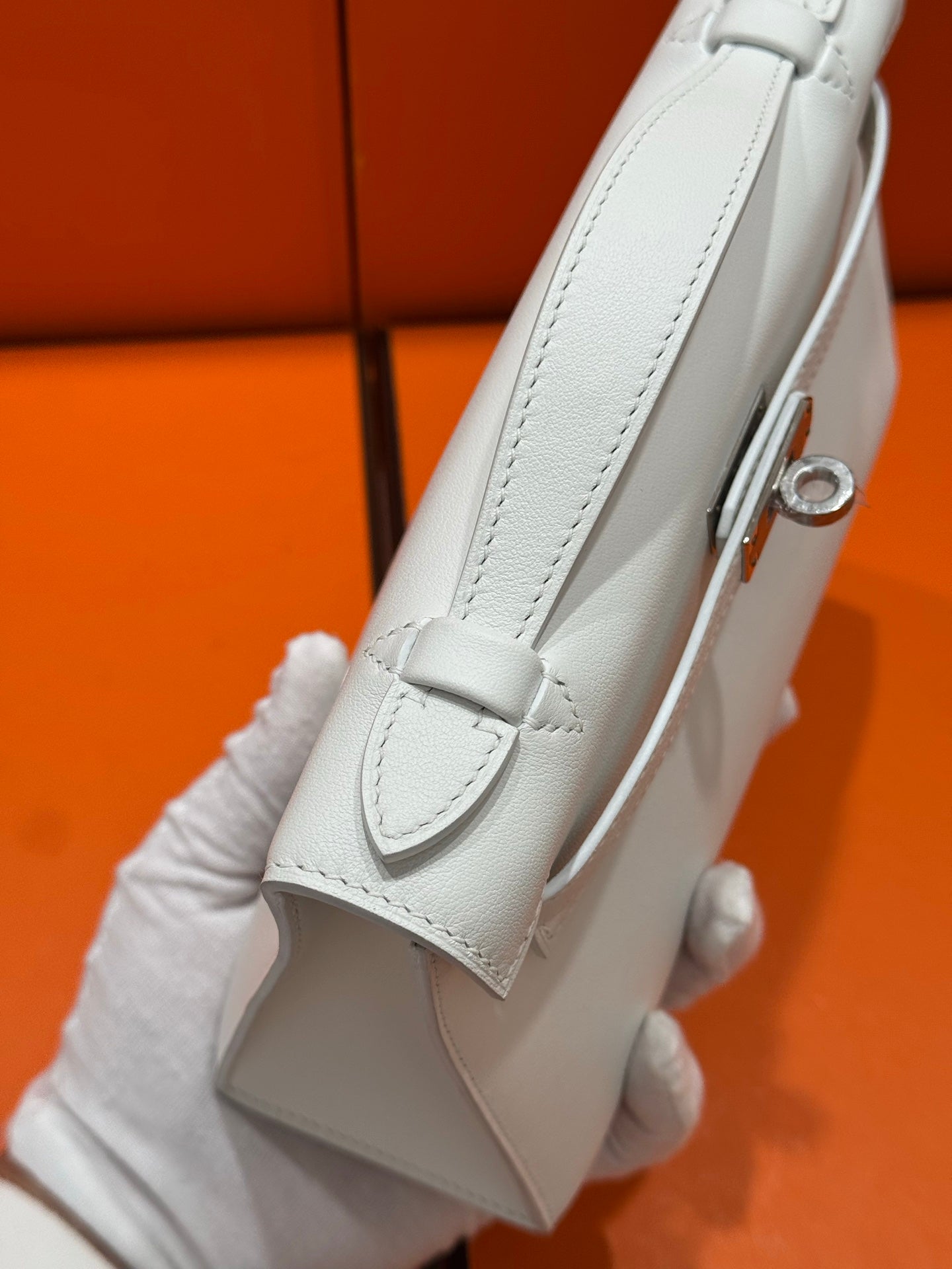 hand bag
