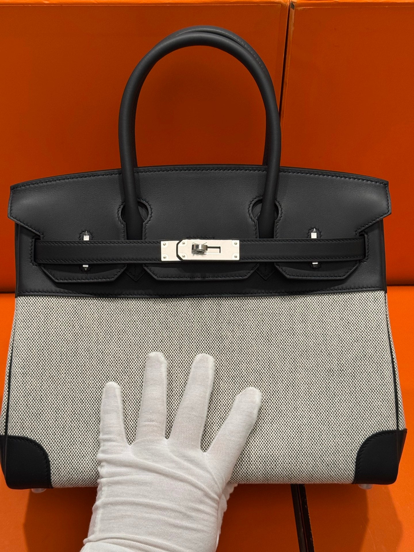 hand bag