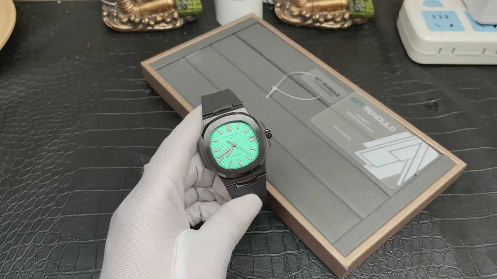 Patek Philippe（百达翡丽）陶瓷 Tiffany 5711