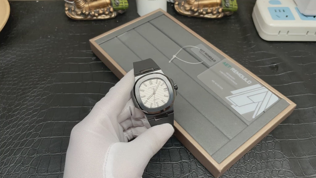 Patek Philippe（百达翡丽）陶瓷 Tiffany 5711