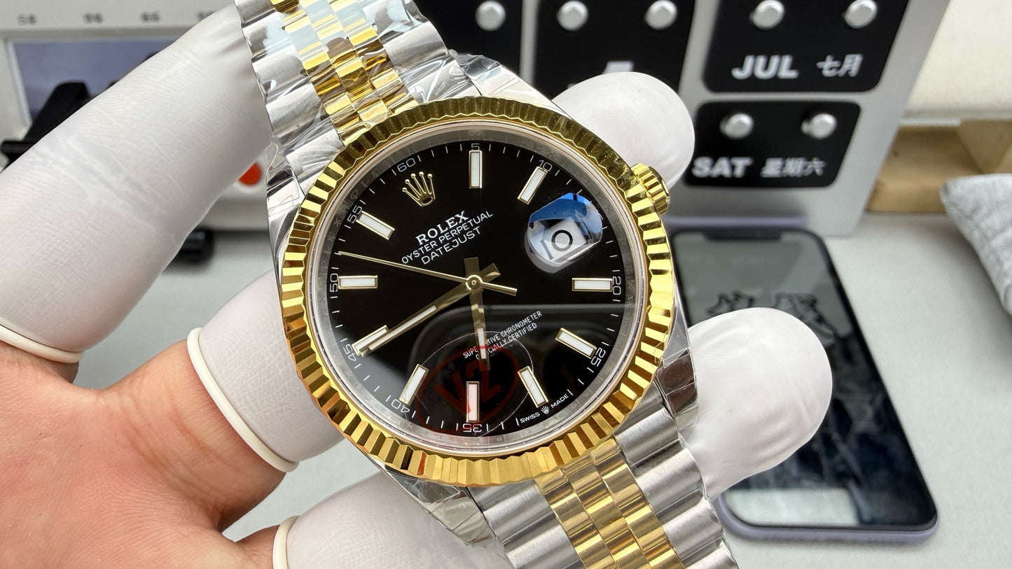 Rolex（劳力士）间金日志型腕表 126333（黑盘条钉）