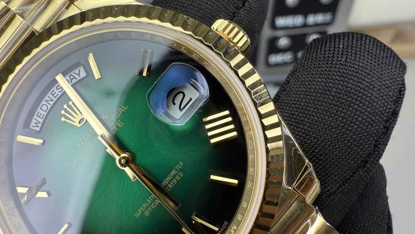 Rolex（劳力士）星期日历型DD 渐变烟熏绿