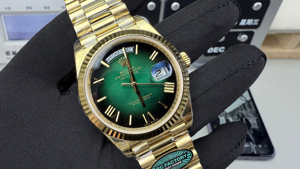 Rolex（劳力士）星期日历型DD 渐变烟熏绿
