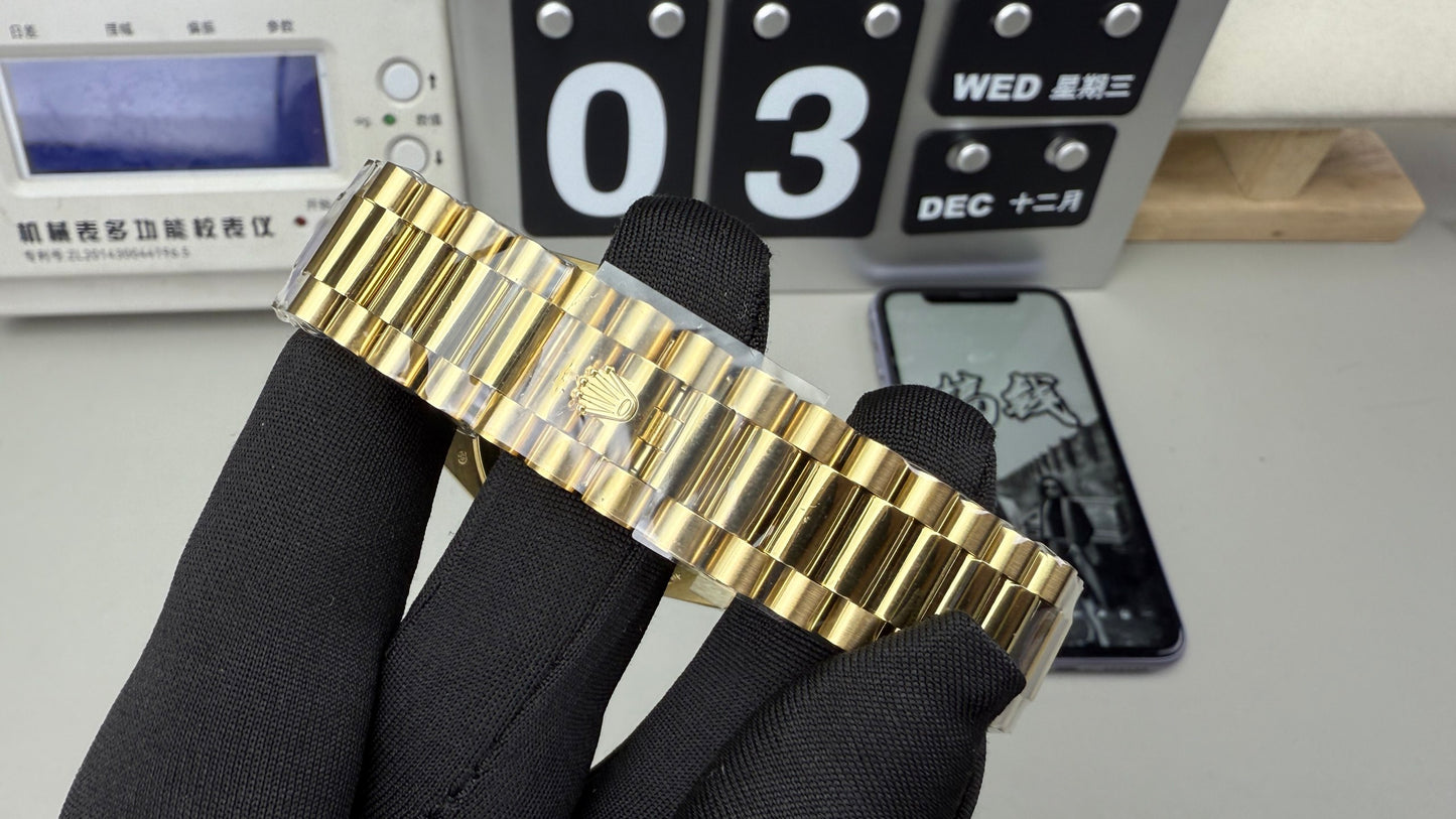 Rolex（劳力士）星期日历型DD 渐变烟熏绿