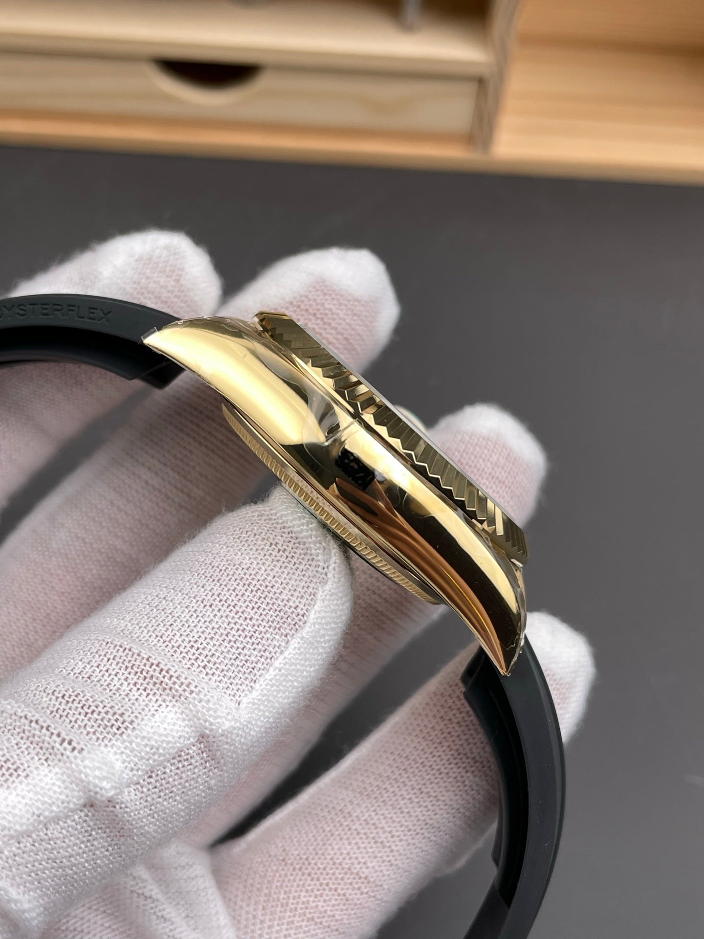 Rolex（劳力士）天行者（Sky-Dweller）