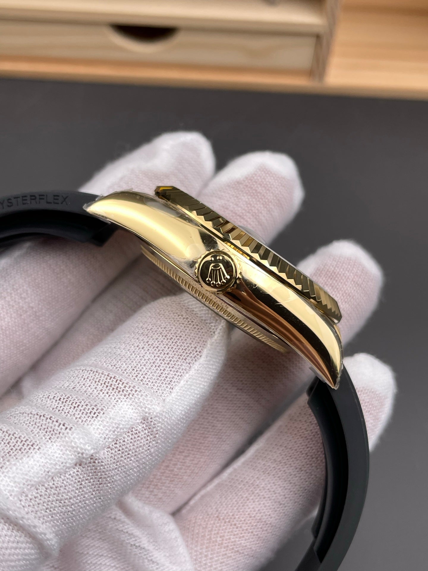 Rolex（劳力士）天行者（Sky-Dweller）