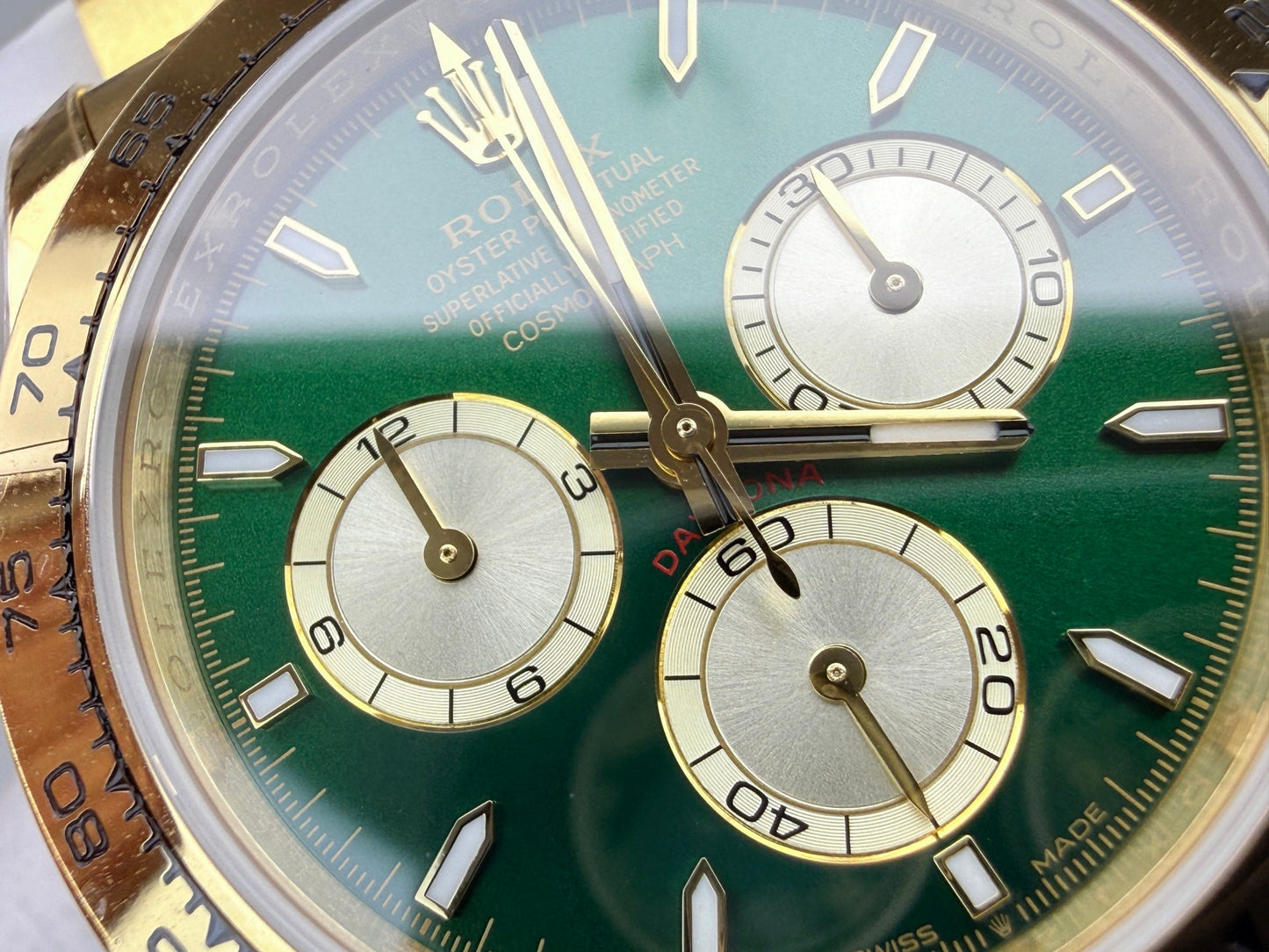 Rolex（劳力士）宇宙计型迪通拿系列的绿金迪腕表