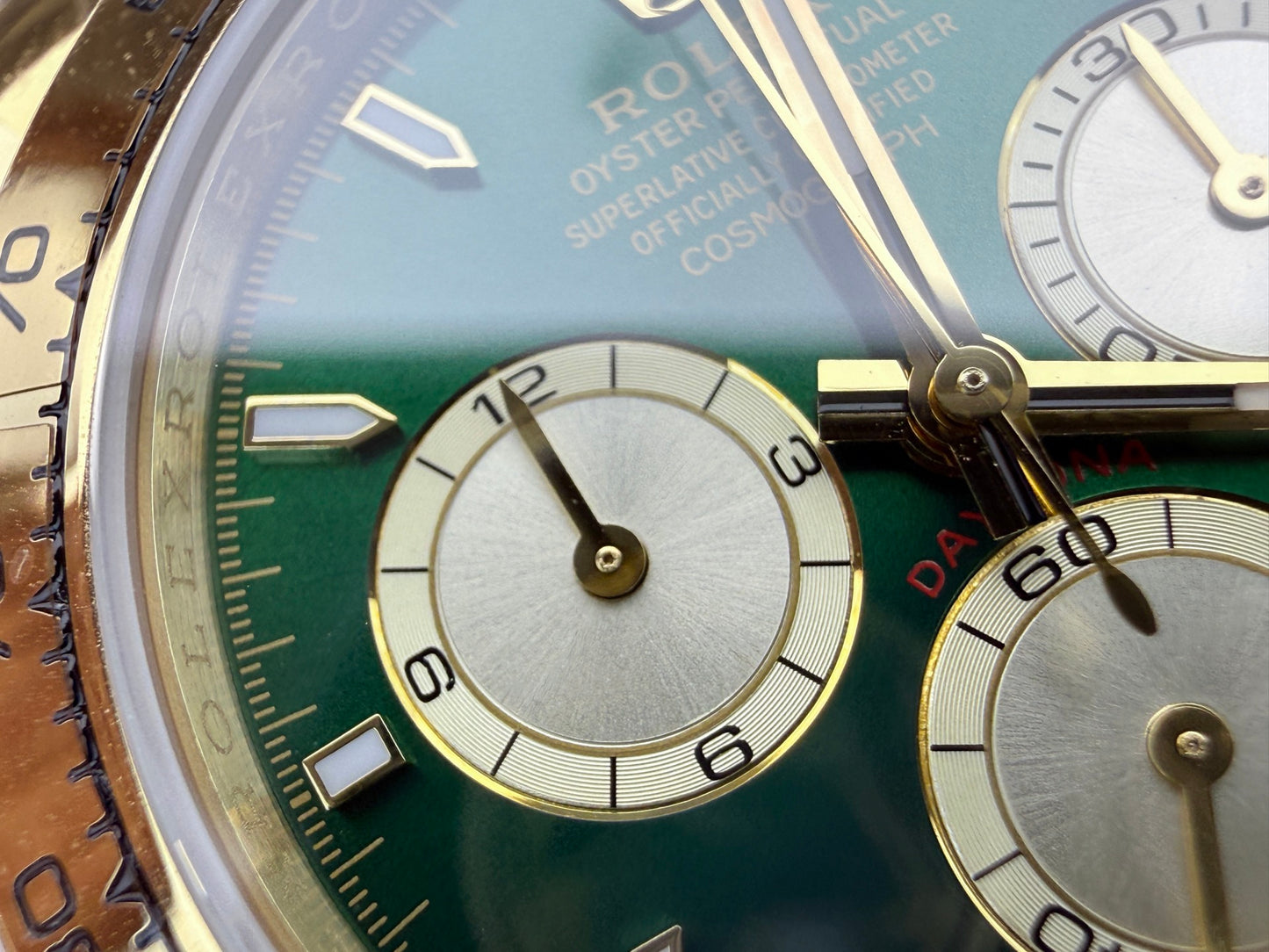 Rolex（劳力士）宇宙计型迪通拿系列的绿金迪腕表