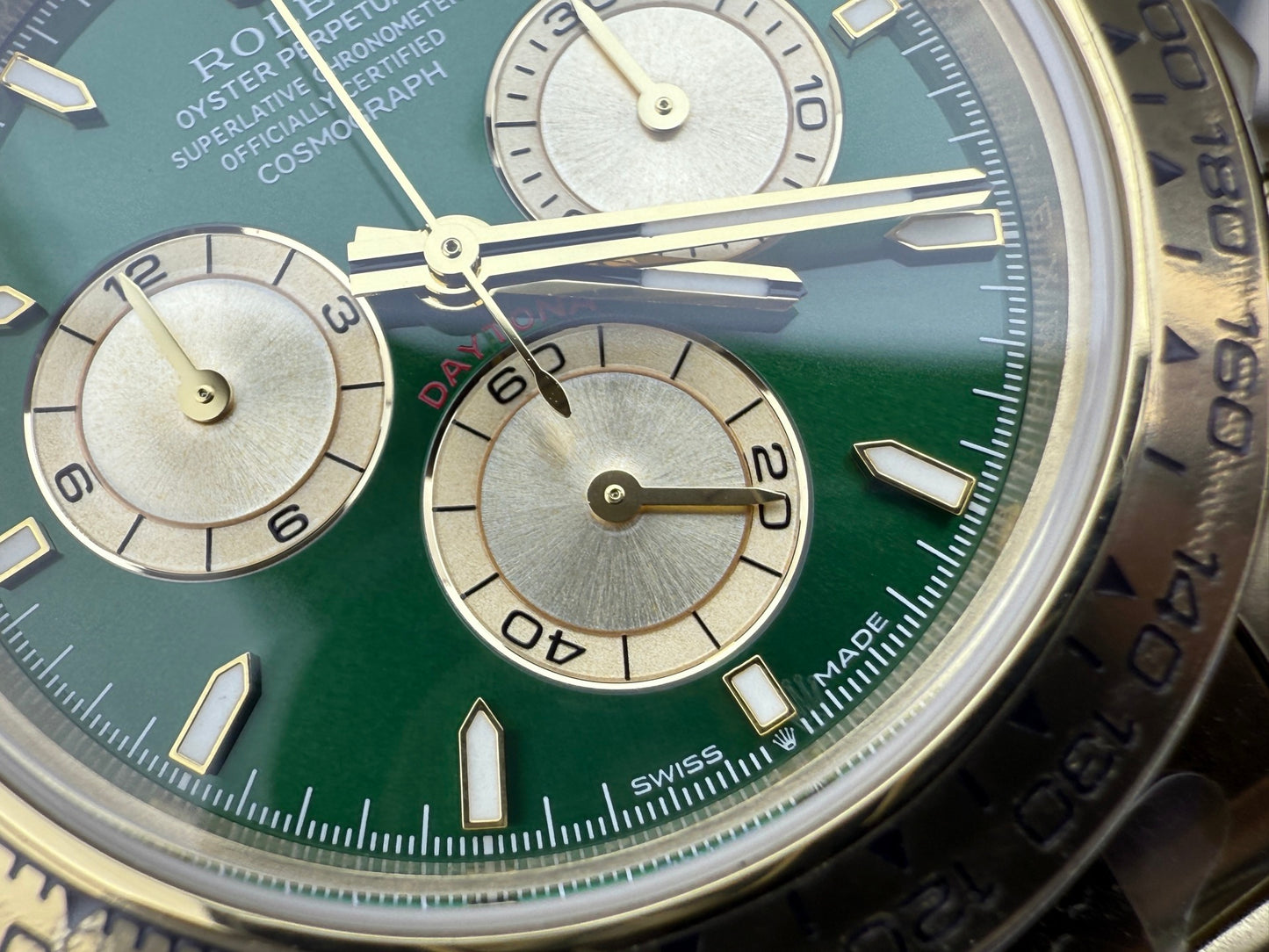 Rolex 劳力士 新款配重绿金迪