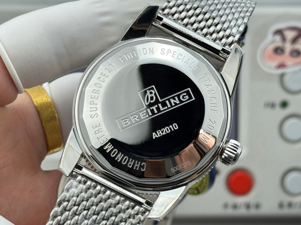 Breitling（百年灵）超级海洋文化二代（Superocean Heritage II）