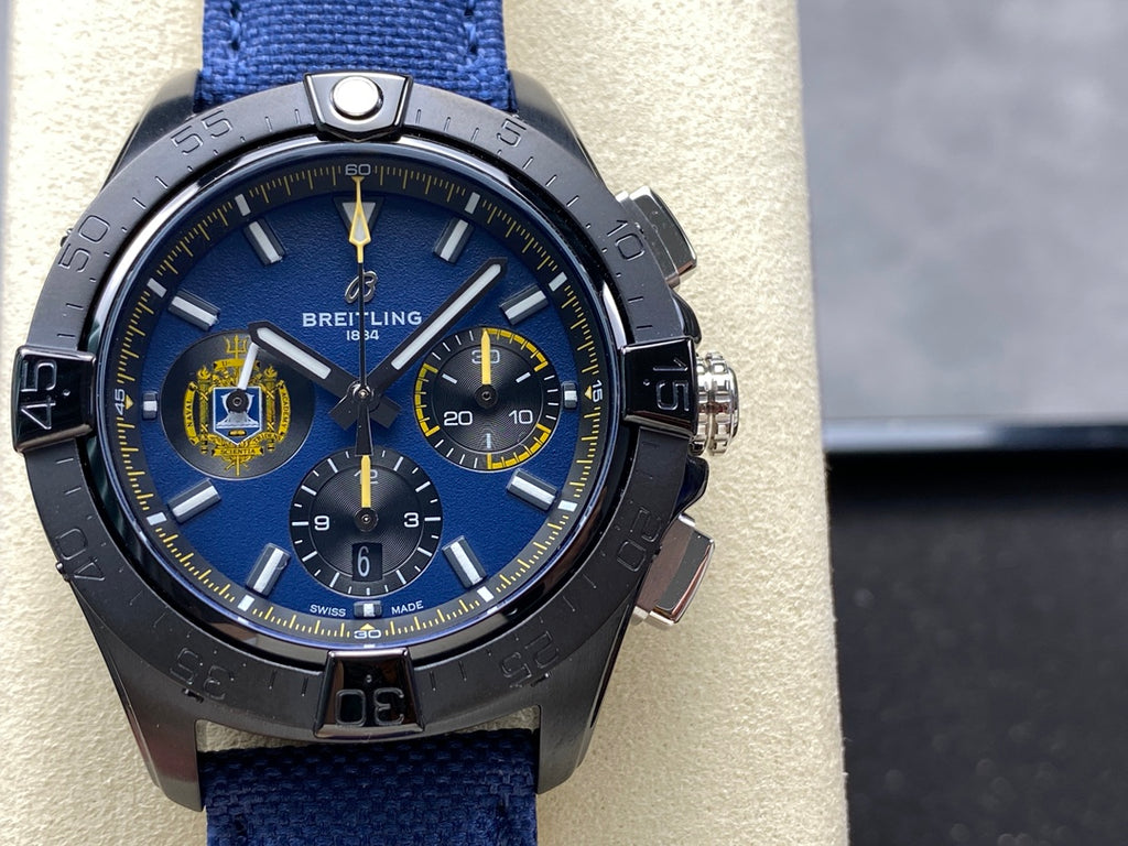 Breitling（百年灵）复仇者B01计时