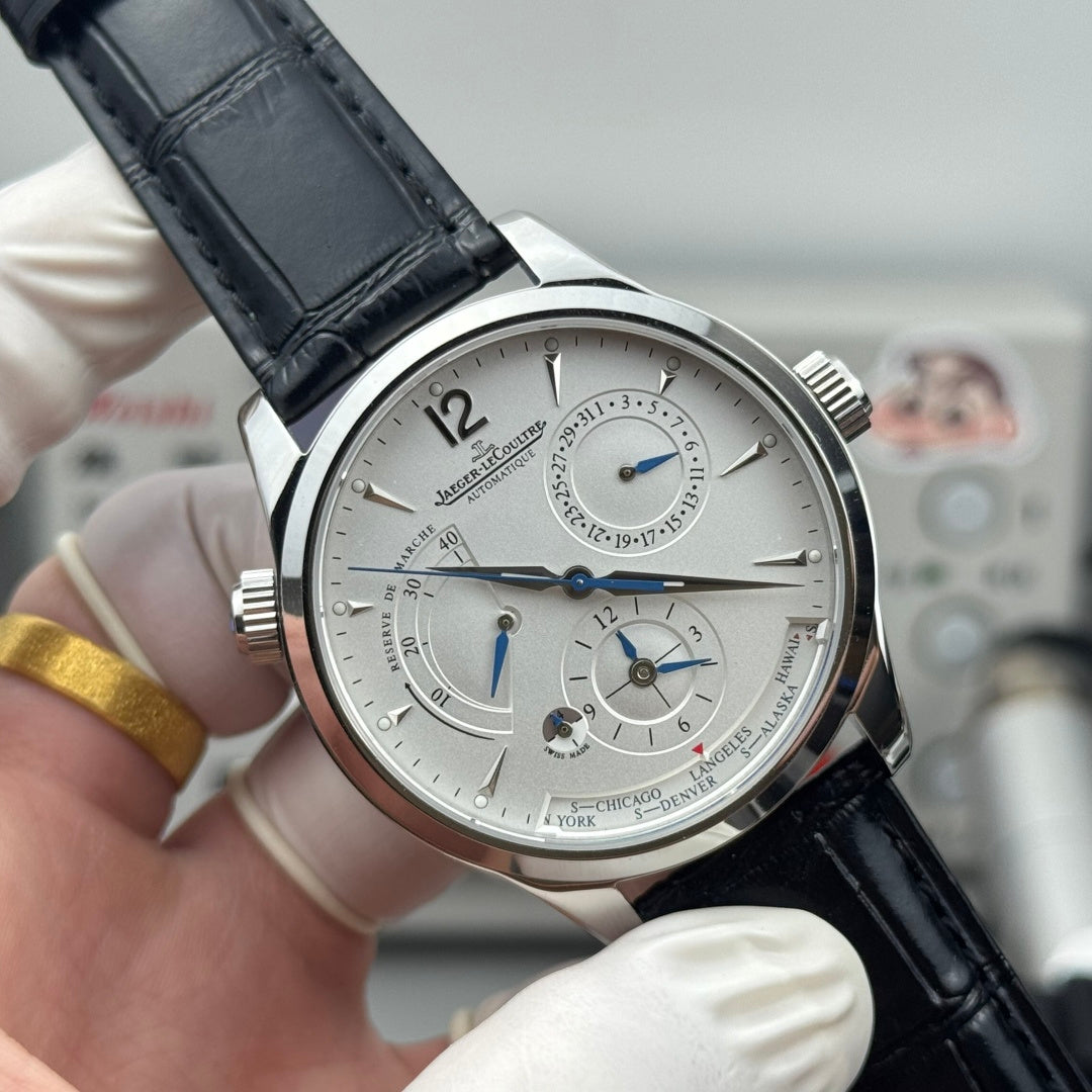 Jaeger-Lecoultre（积家）大师系列地理学家腕表（Q1428421）