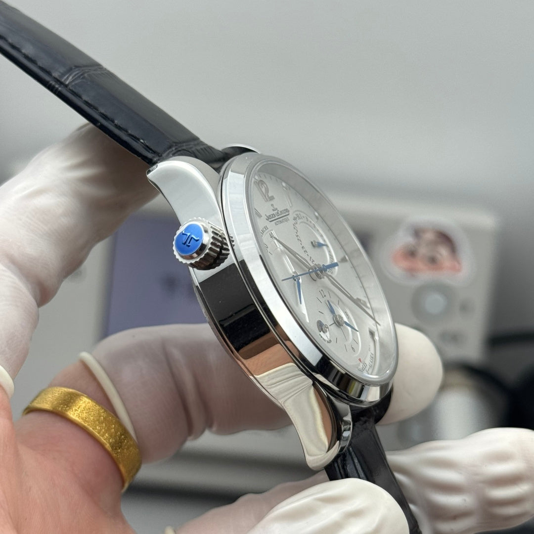 Jaeger-Lecoultre（积家）大师系列地理学家腕表（Q1428421）