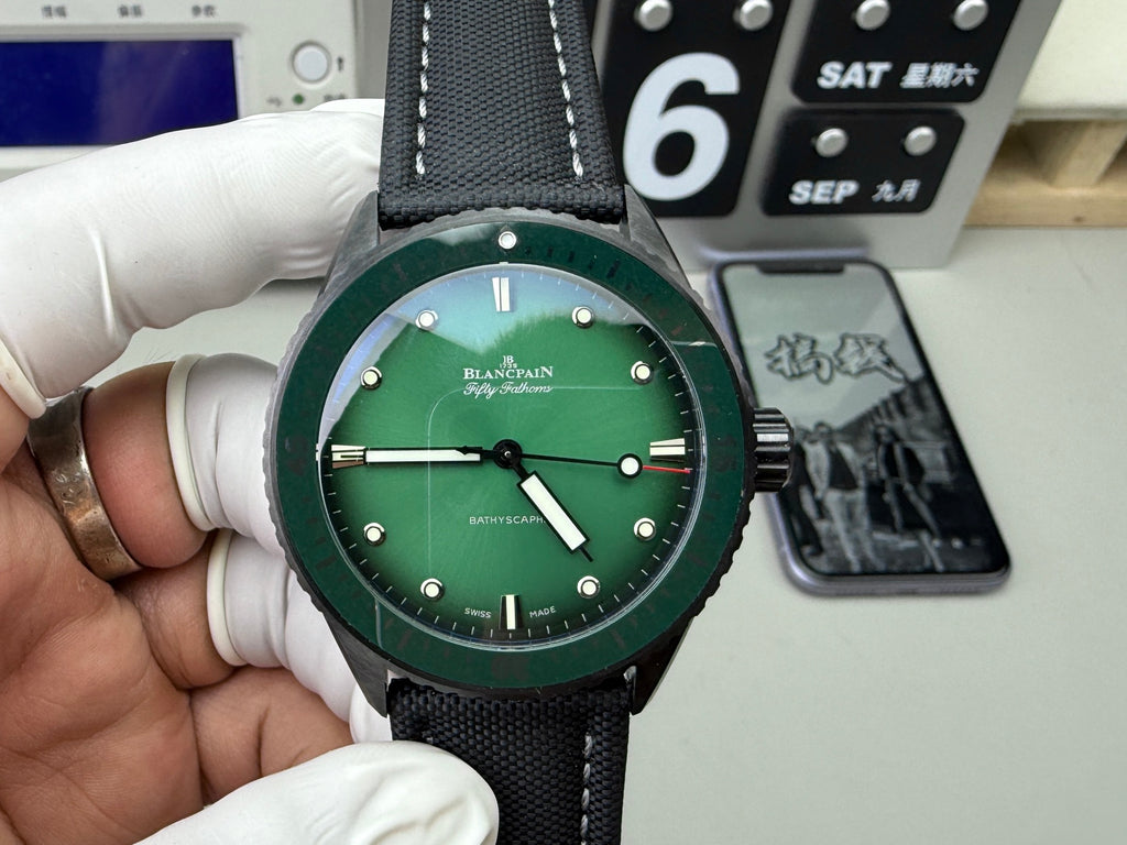 Blancpain 宝珀 黑陶瓷极光绿
