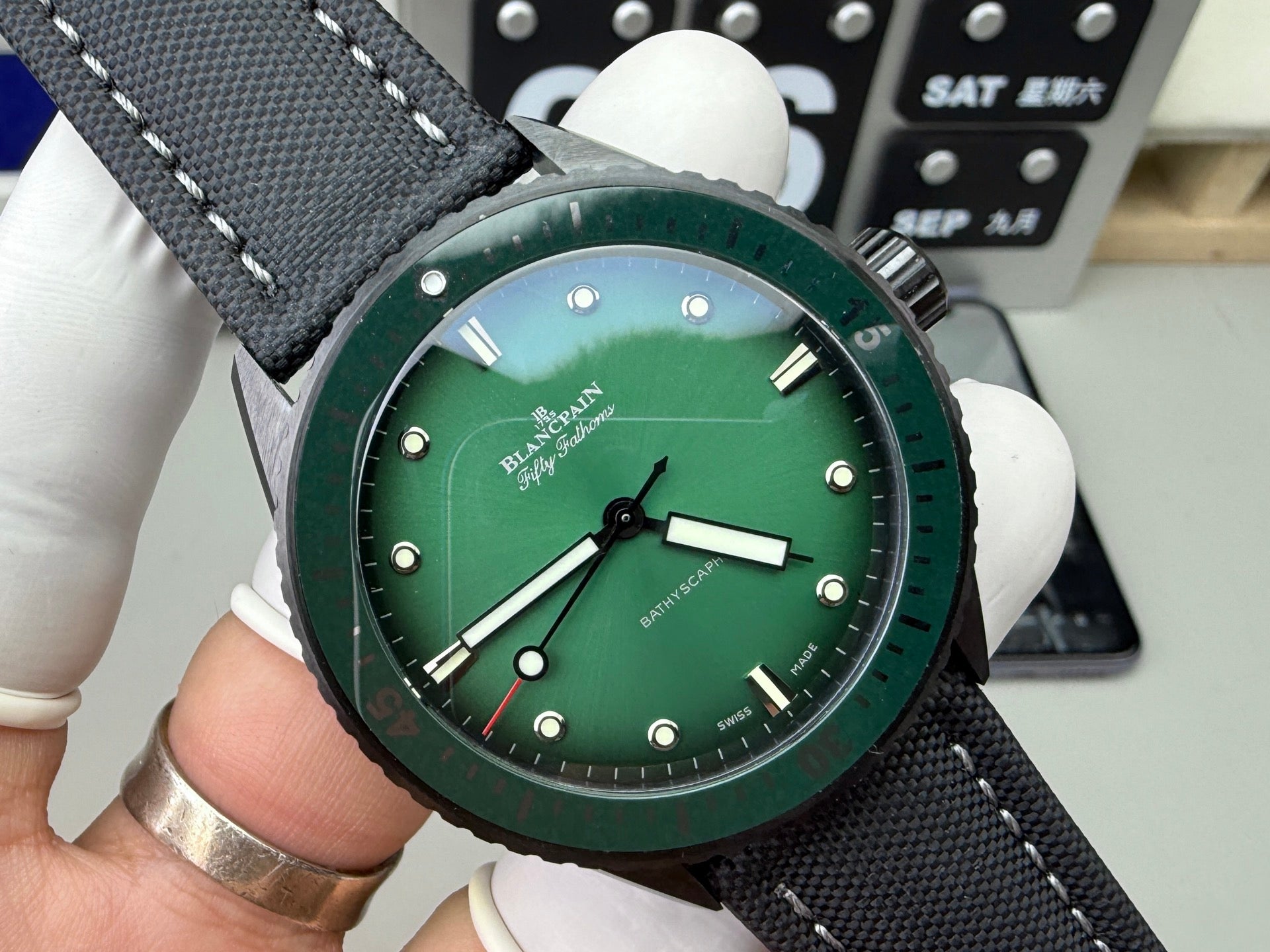 Blancpain 宝珀 黑陶瓷极光绿