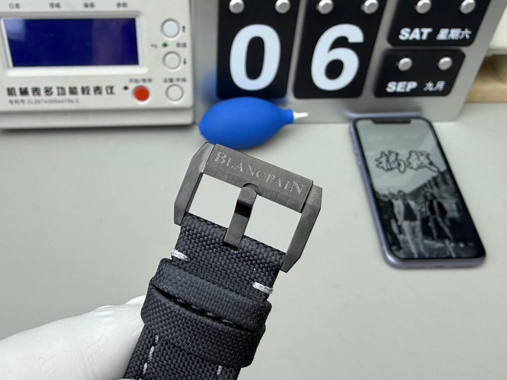 Blancpain 宝珀 黑陶瓷极光绿