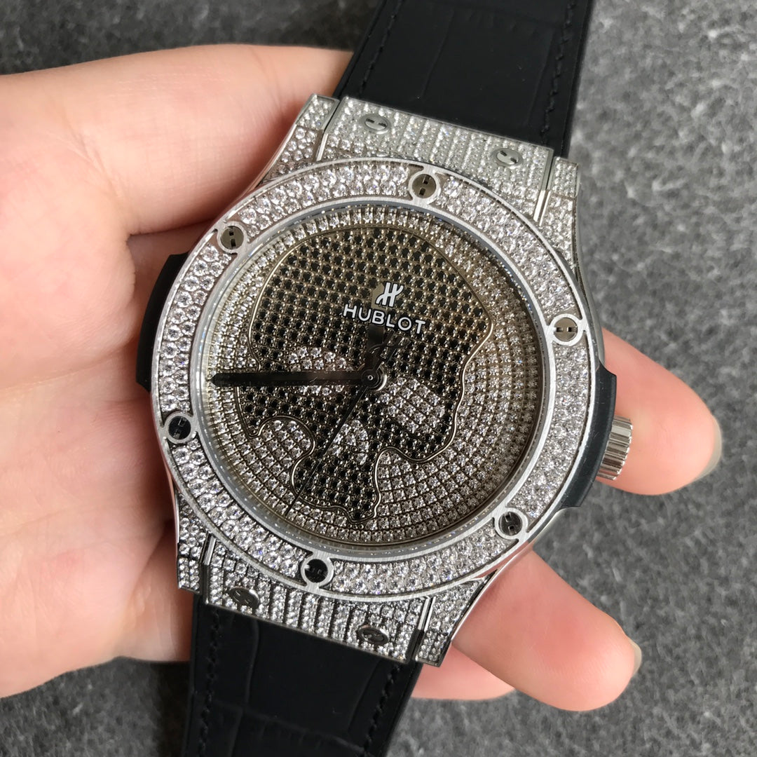 Hublot 宇舶 满钻 经典融合系列/45mm