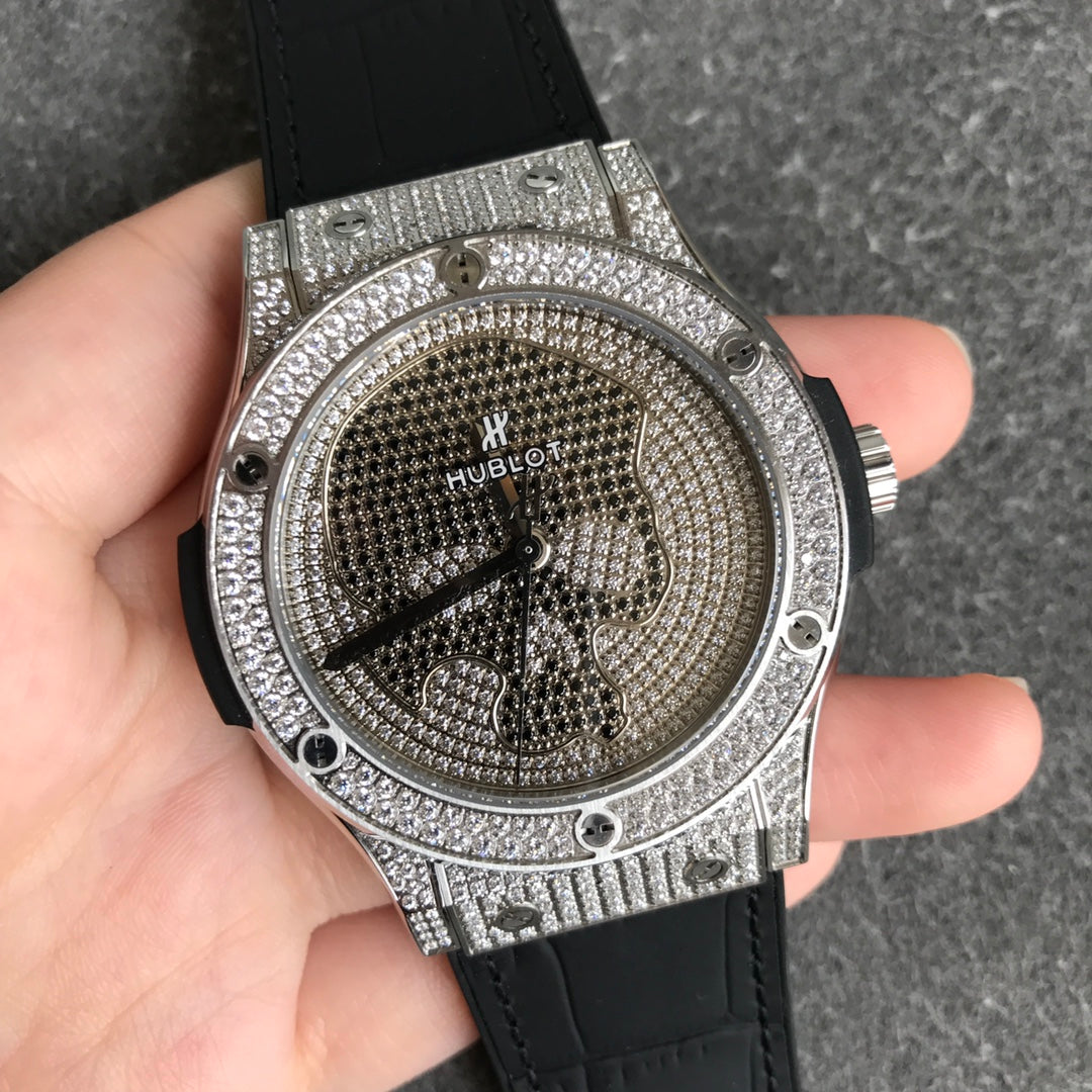 Hublot 宇舶 满钻 经典融合系列/45mm