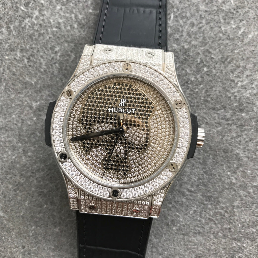 Hublot 宇舶 满钻 经典融合系列/45mm