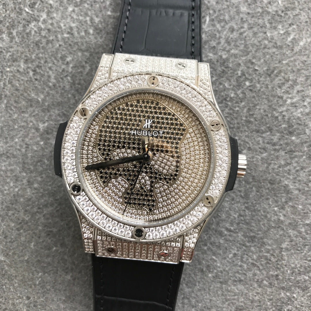 Hublot 宇舶 满钻 经典融合系列/45mm