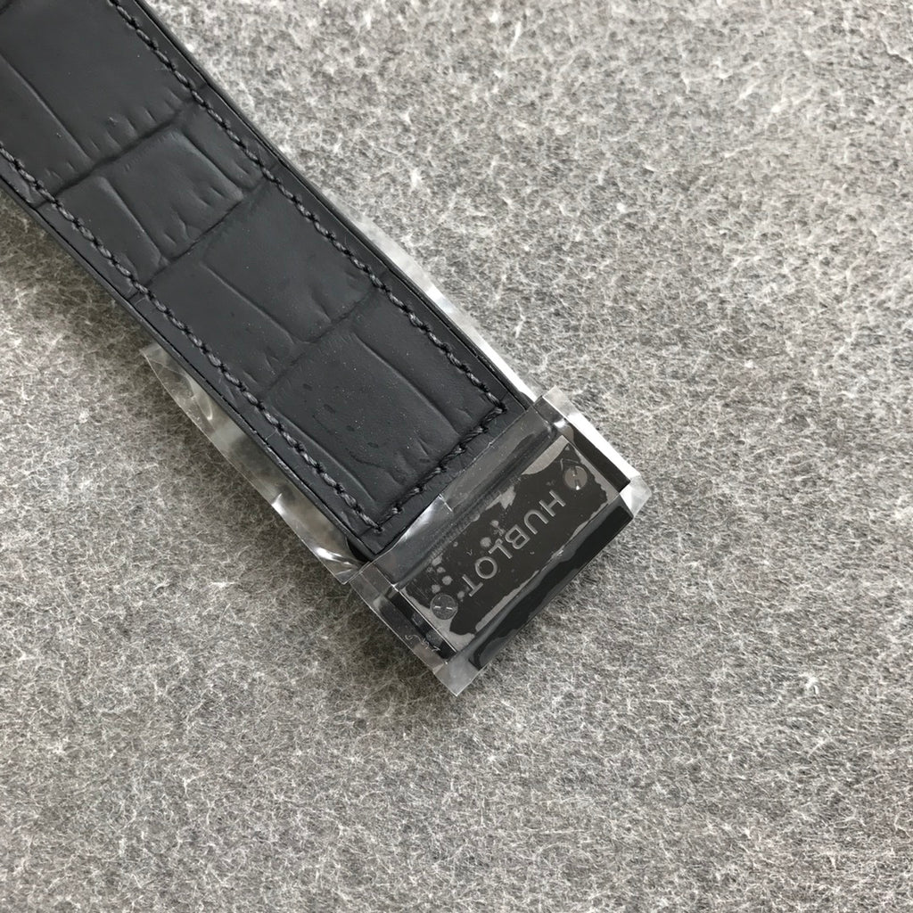 Hublot 宇舶 满钻 经典融合系列/45mm