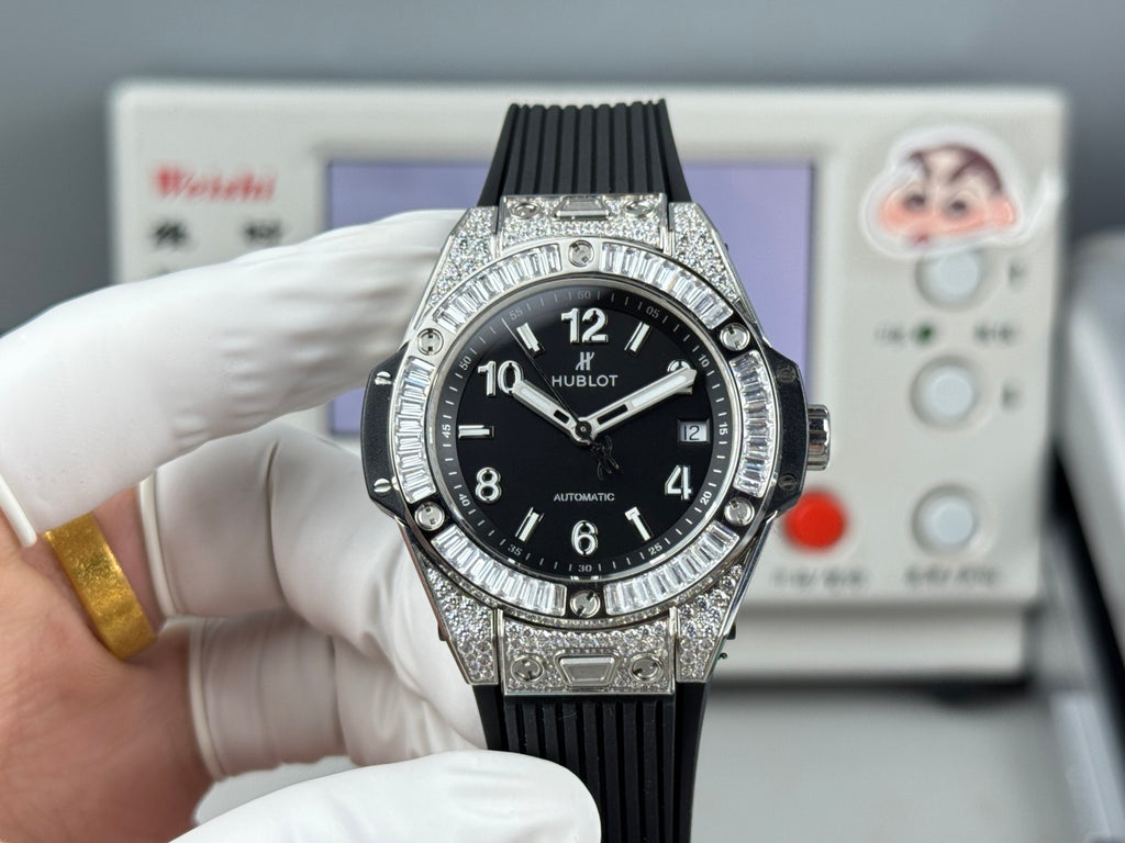 HUBLOT 宇舶 Big Bang