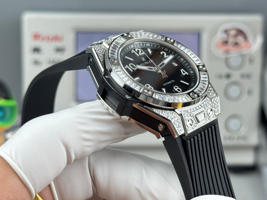 HUBLOT 宇舶 Big Bang