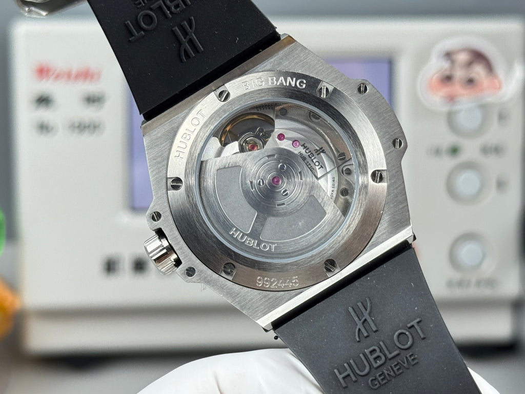 HUBLOT 宇舶 Big Bang