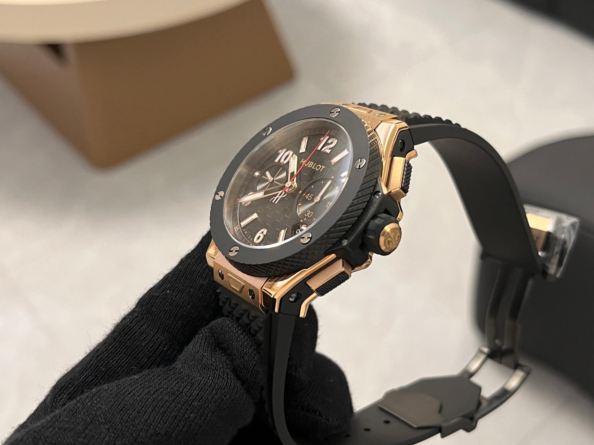 Hublot 宇舶 43mm