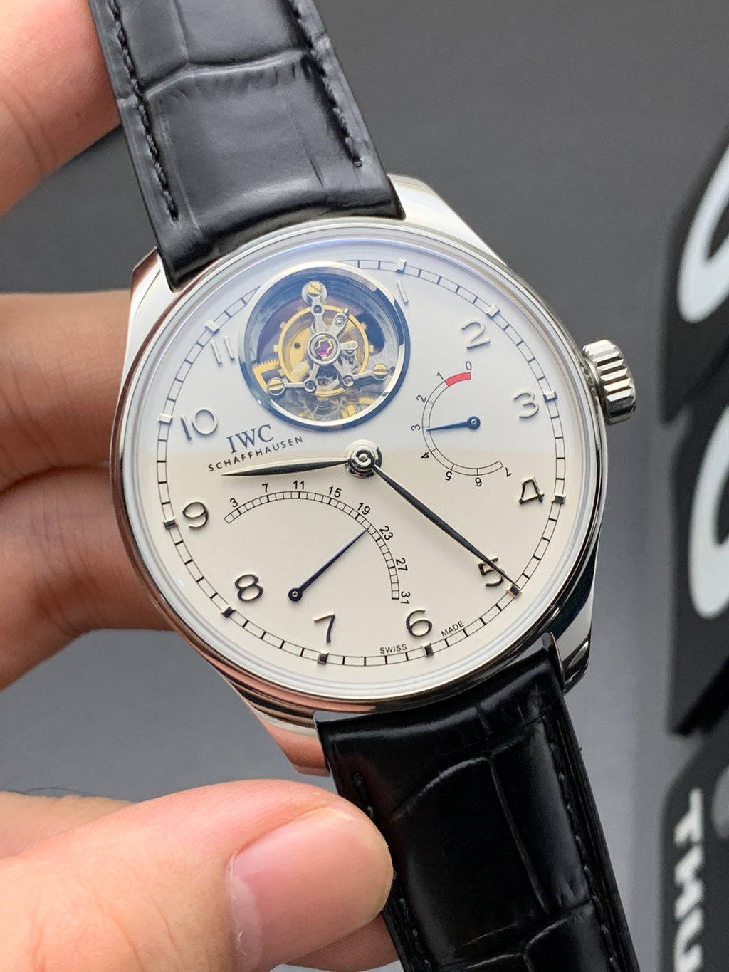 IWC (万国）葡萄牙系列陀飞轮动力储存腕表