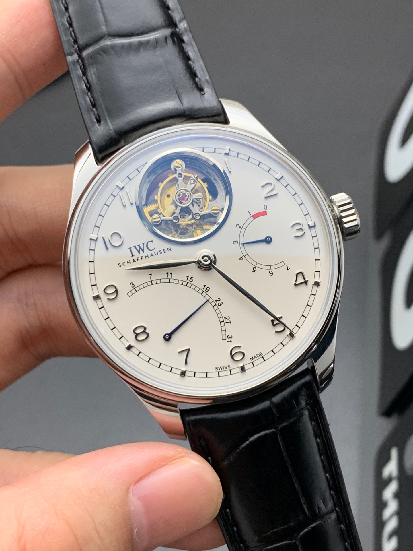 IWC (万国）葡萄牙系列陀飞轮动力储存腕表