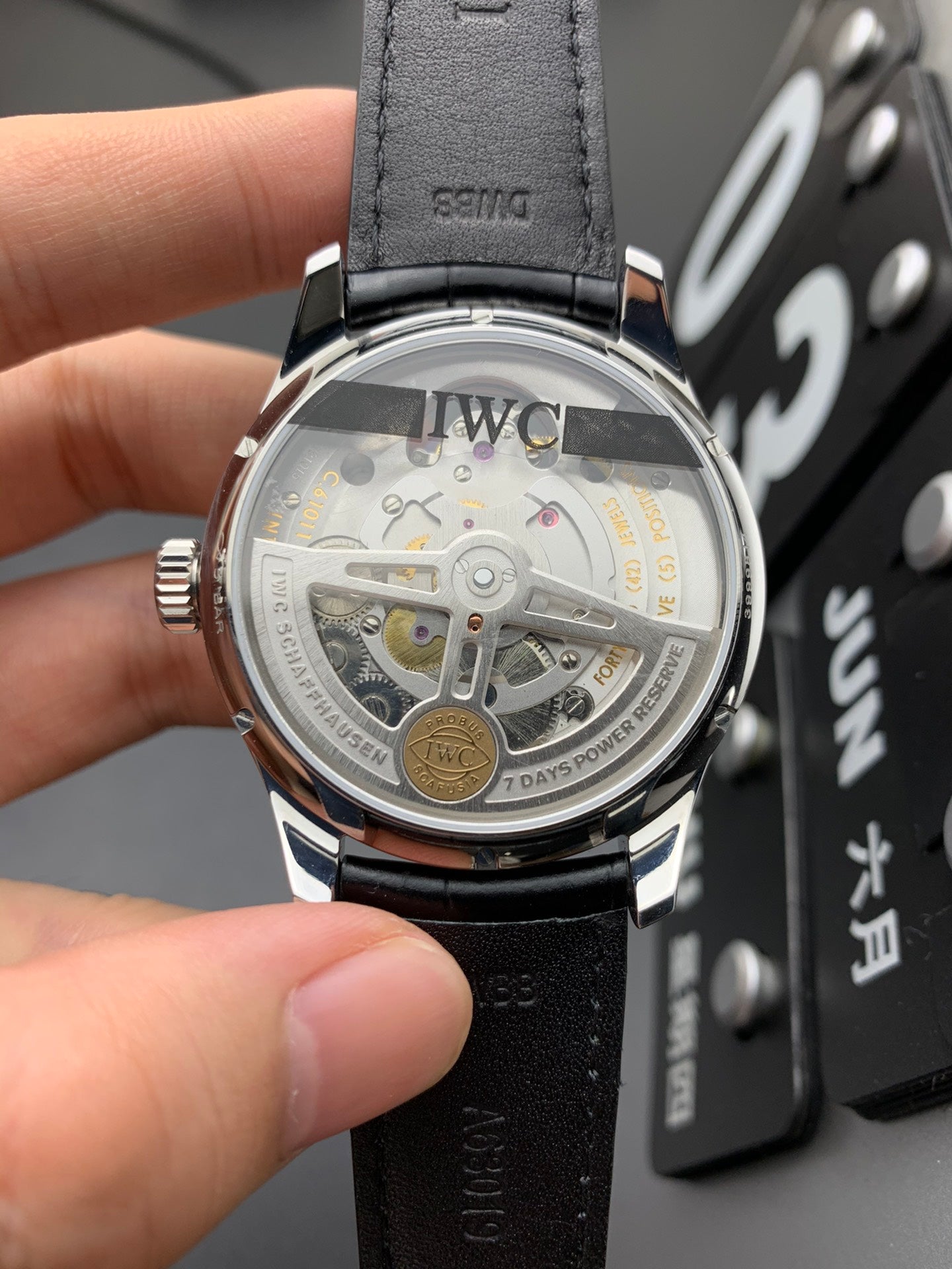 IWC (万国）葡萄牙系列陀飞轮动力储存腕表