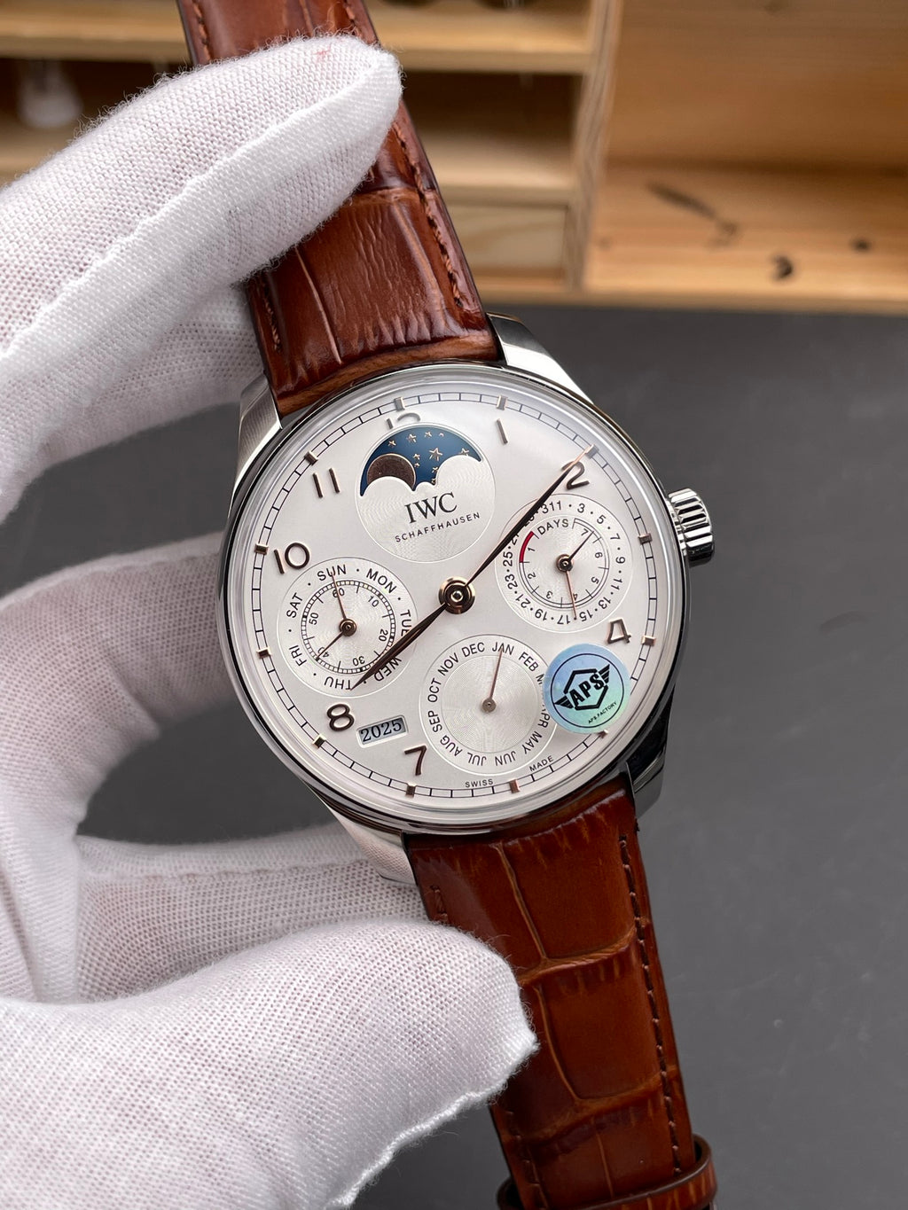 IWC (万国）葡萄牙系列万年历多功能腕表