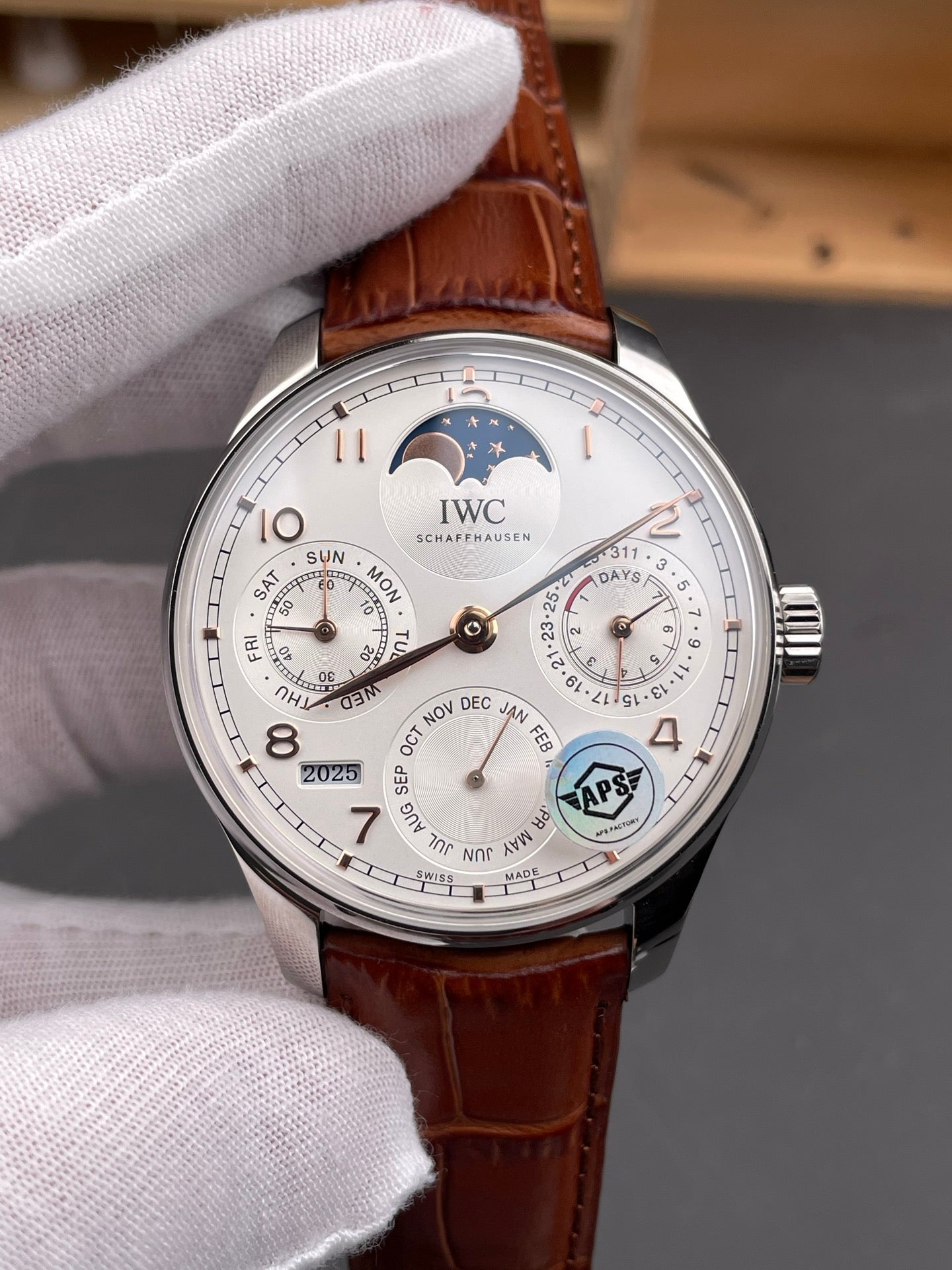 IWC (万国）葡萄牙系列万年历多功能腕表
