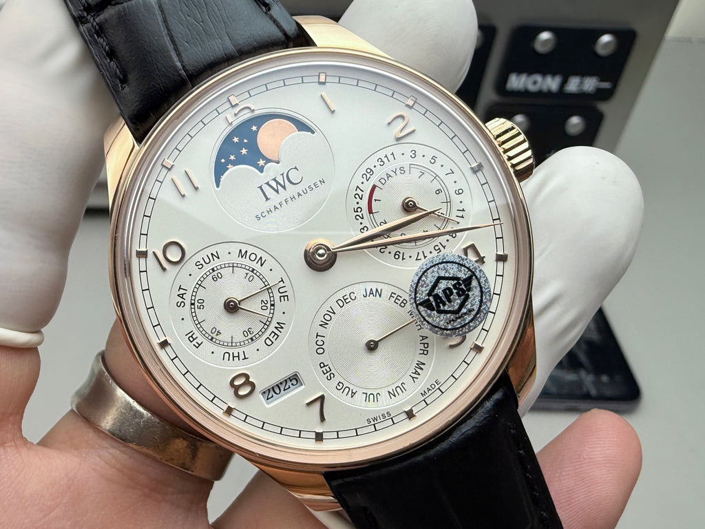 IWC (万国）葡萄牙系列万年历多功能腕表