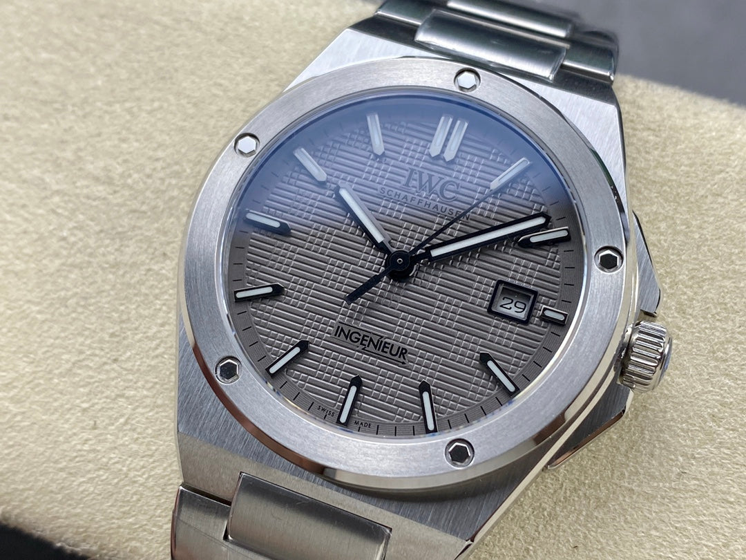 IWC万国全新工程师系列