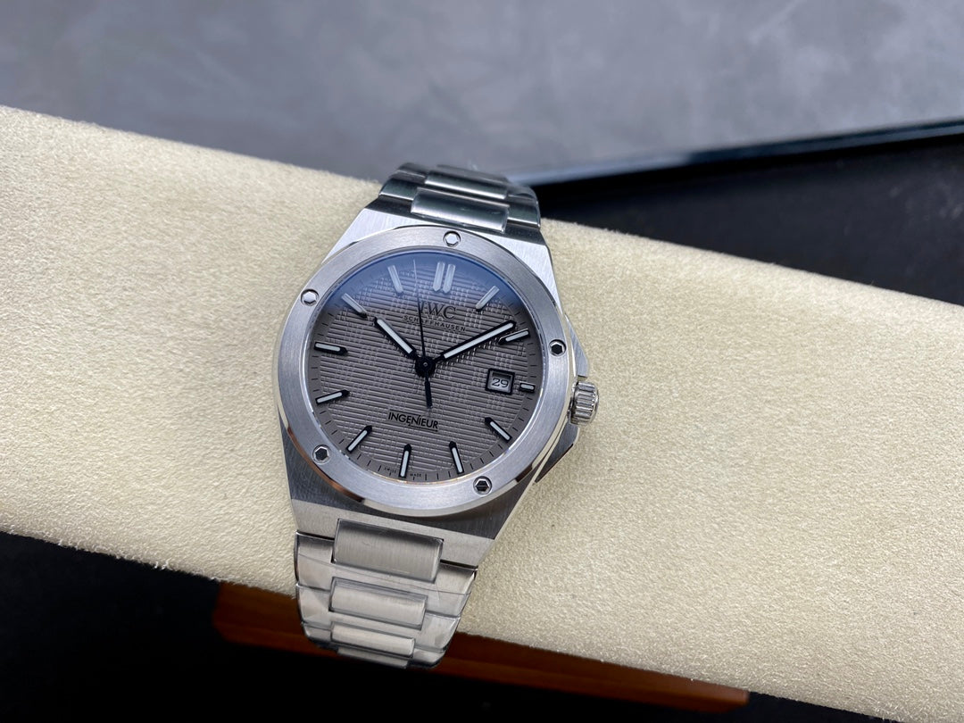IWC万国全新工程师系列