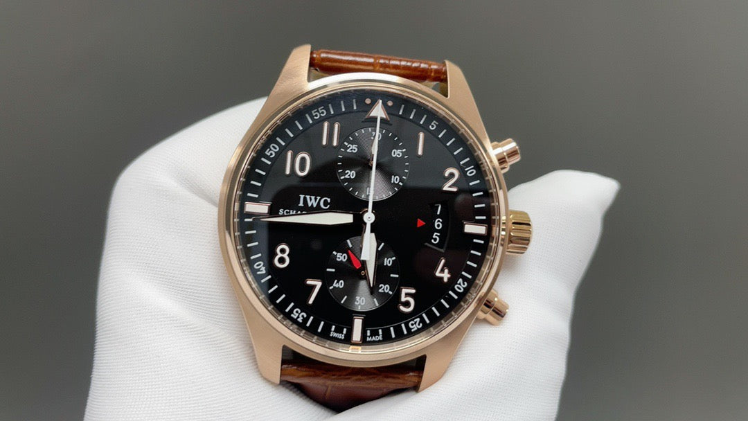 IWC 万国 喷火战机飞行员计时腕表