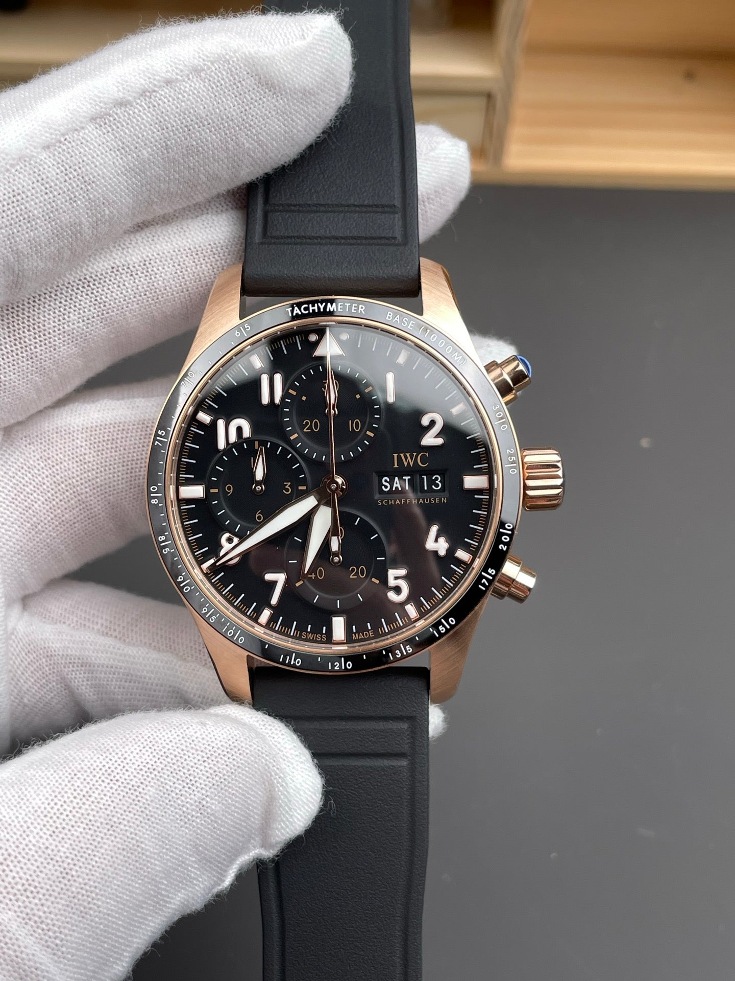 IWC 万国 陶瓷飞行员 玫金黑盘
