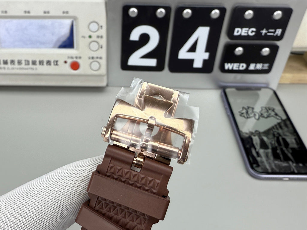 Vacheron Constantin 江诗丹顿 玫瑰金六针纵横