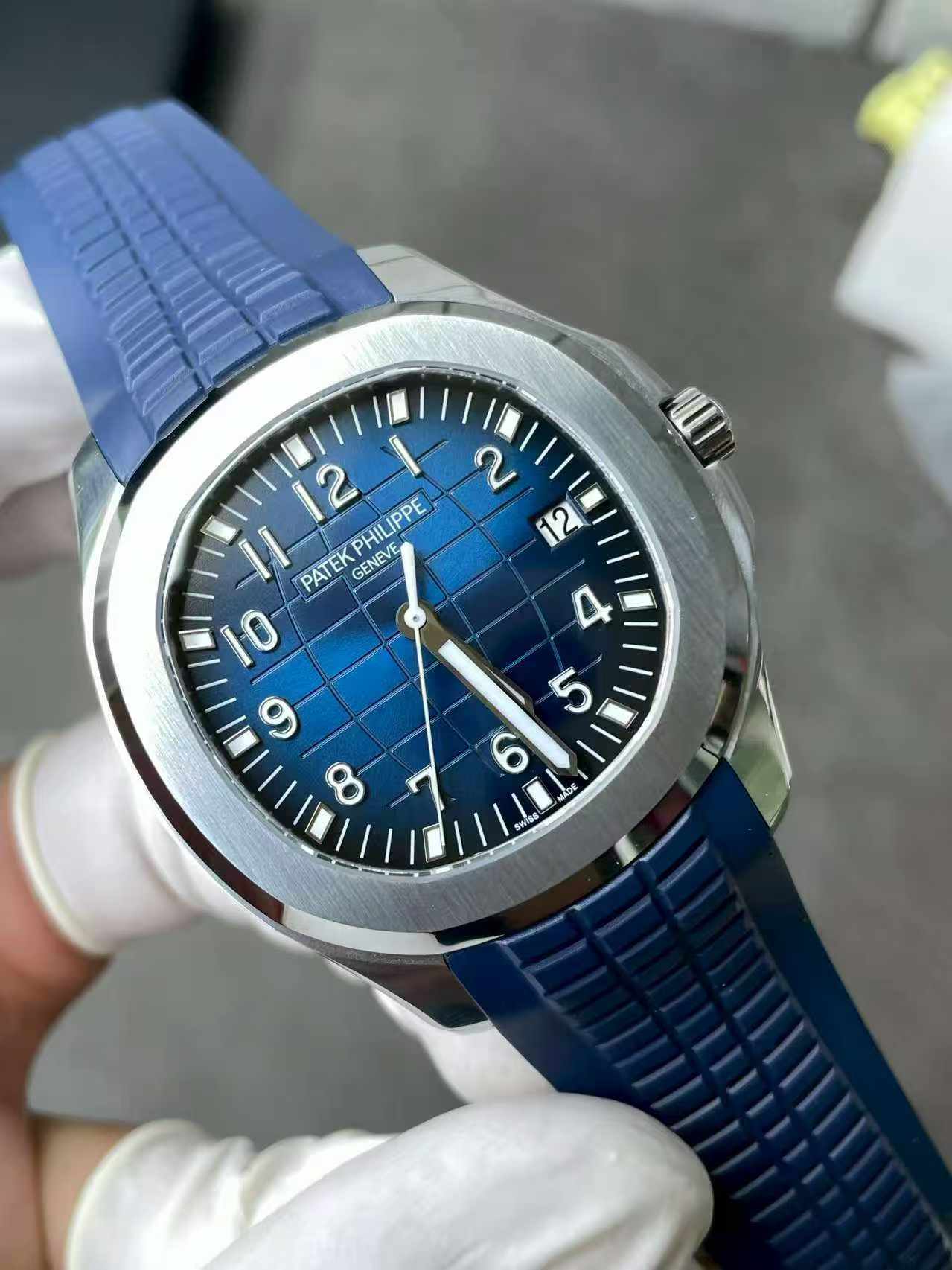 Patek Philippe（百达翡丽）Aquanaut 5168G
