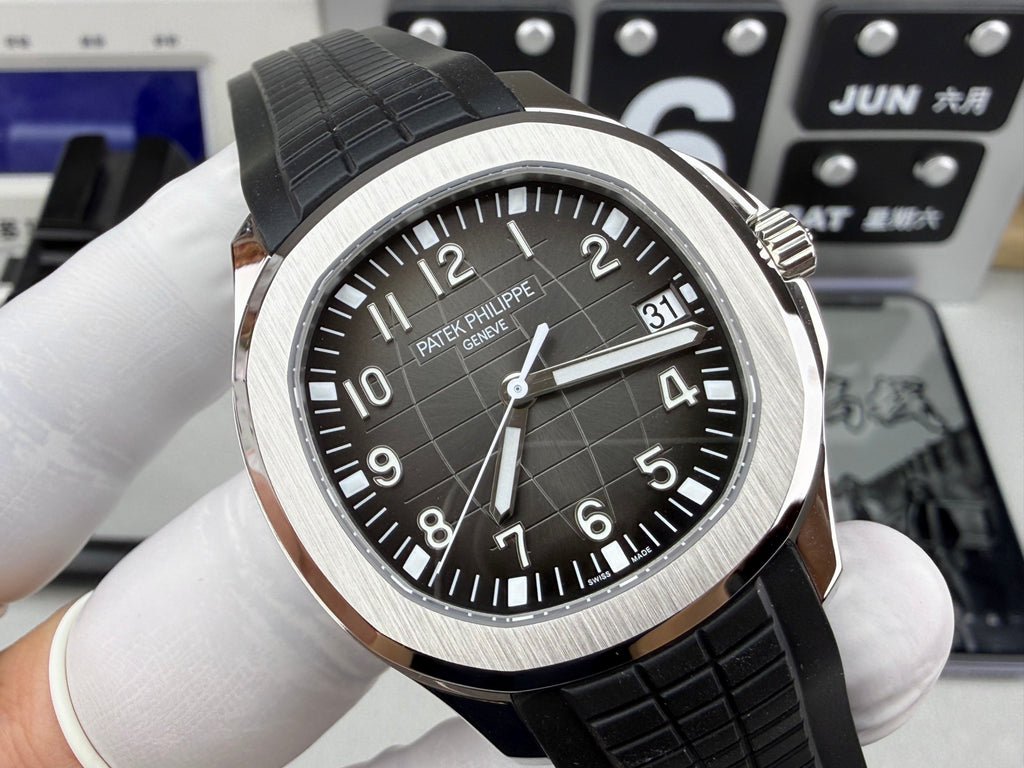 Patek Philippe（百达翡丽）Aquanaut 5167A-001