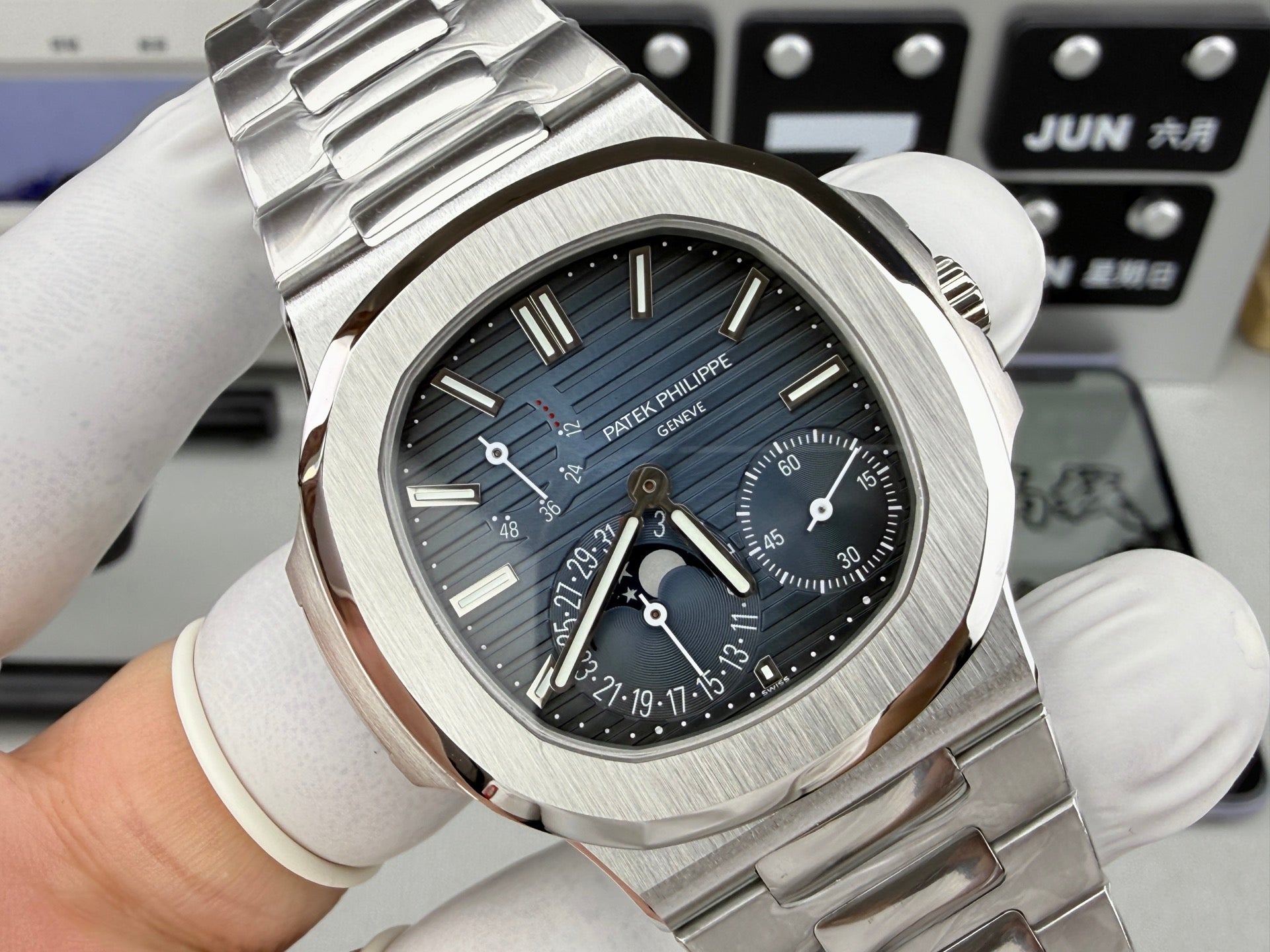Patek Philippe（百达翡丽）鹦鹉螺5712/1A