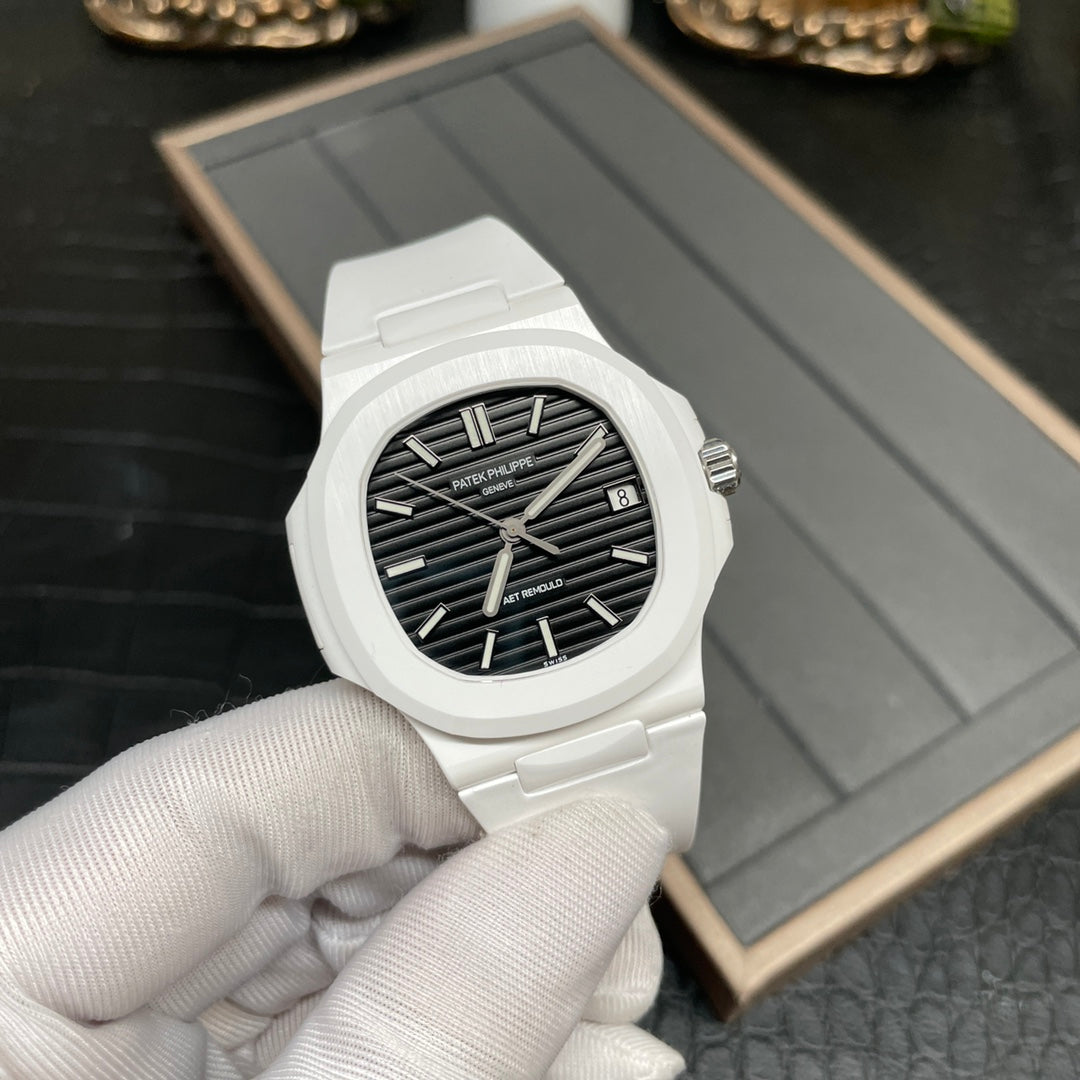 Patek Philippe（百达翡丽）陶瓷 Tiffany 5711