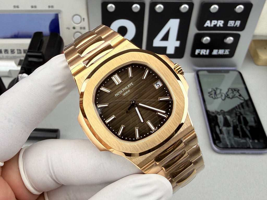 Patek Philippe（百达翡丽）玫瑰金鹦鹉螺5711