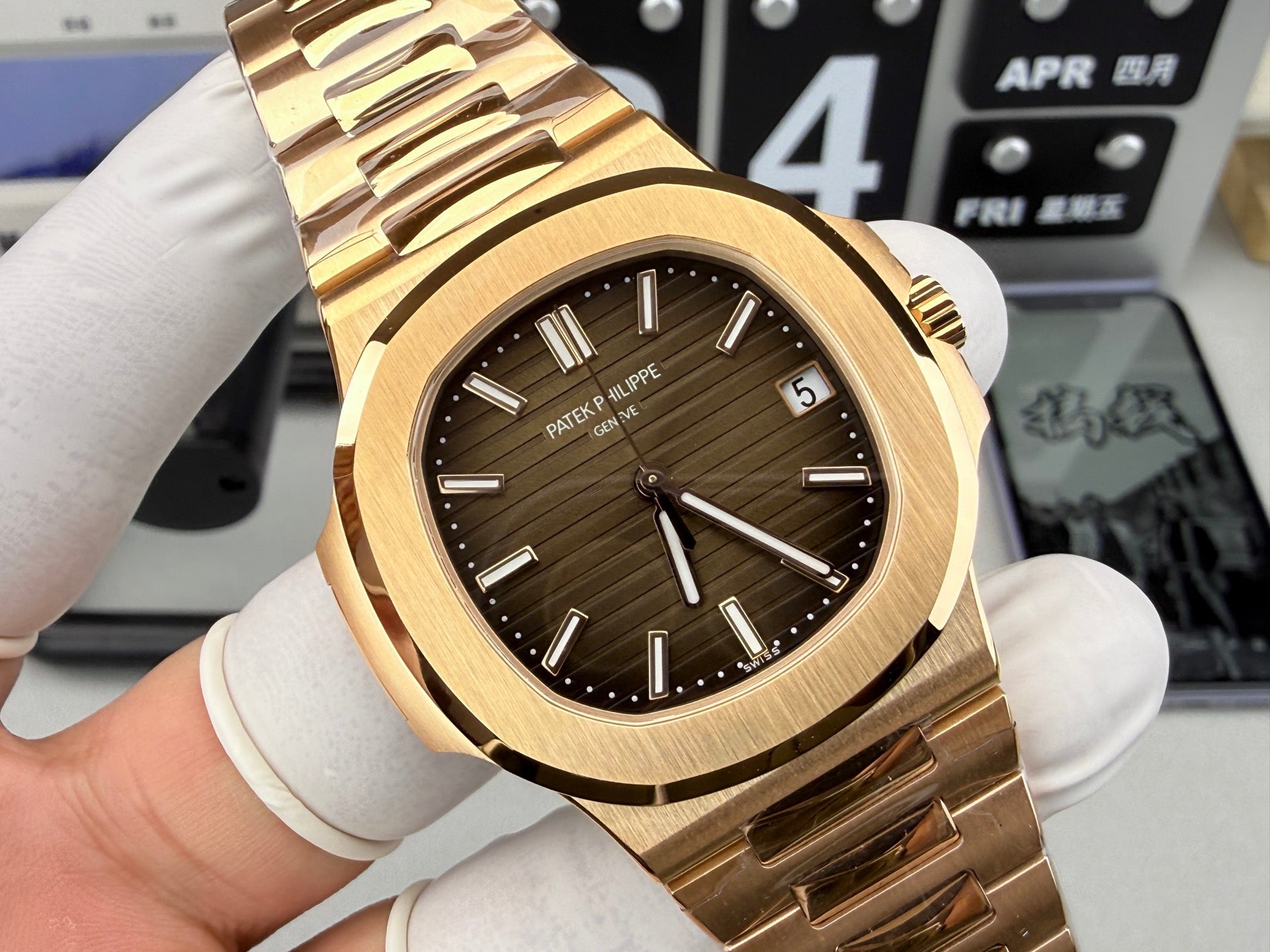 Patek Philippe（百达翡丽）玫瑰金鹦鹉螺5711