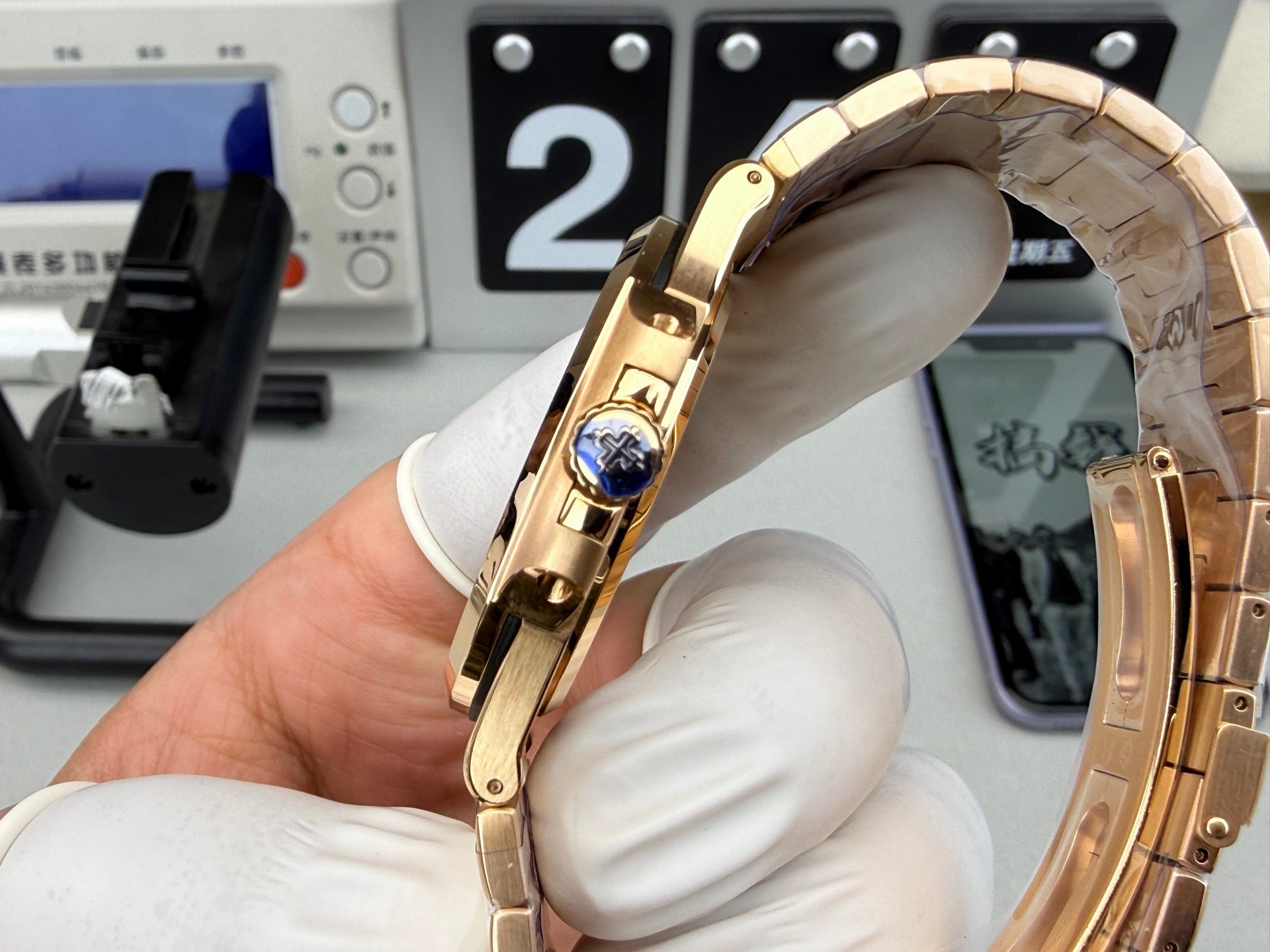 Patek Philippe（百达翡丽）玫瑰金鹦鹉螺5711