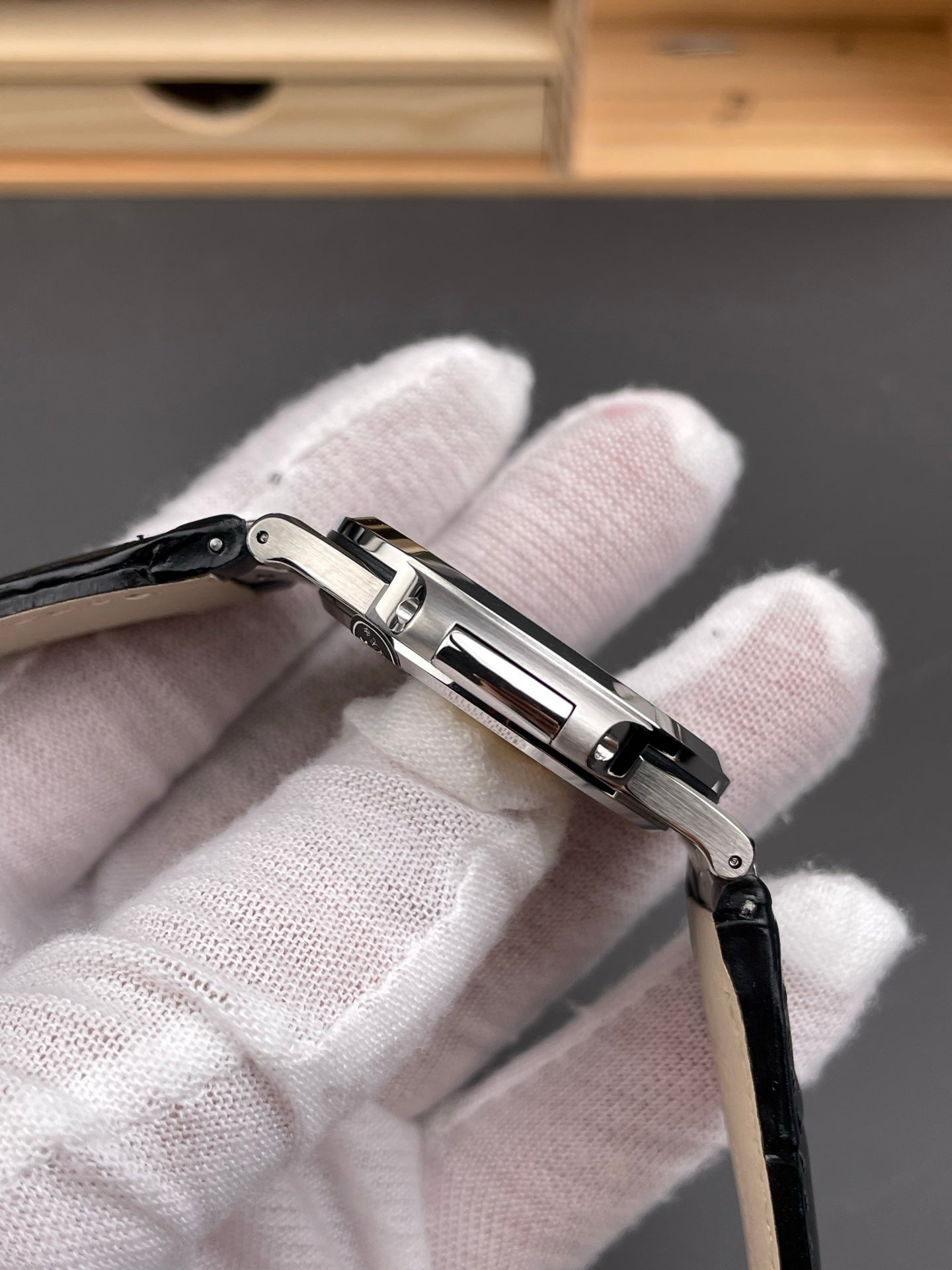 Patek Philippe（百达翡丽）运动优雅（鹦鹉螺 Nautilus）